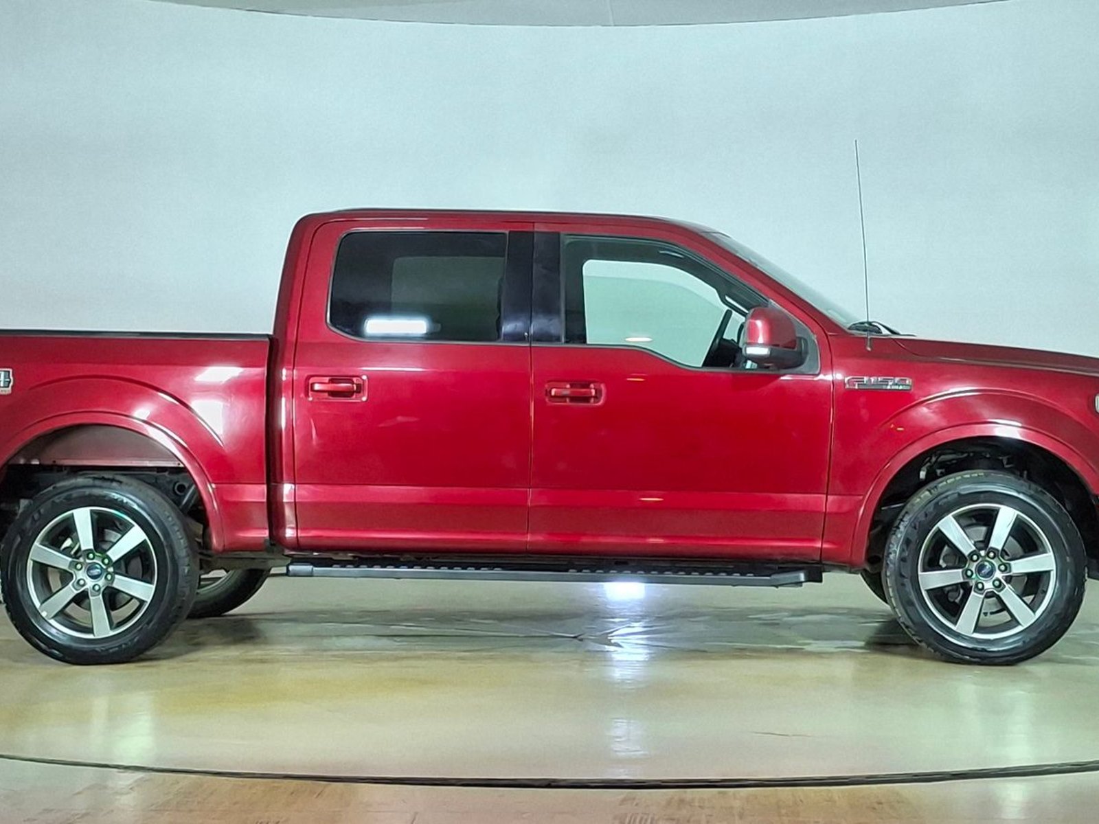Ford F-150 2016 - Foto 4 de 16