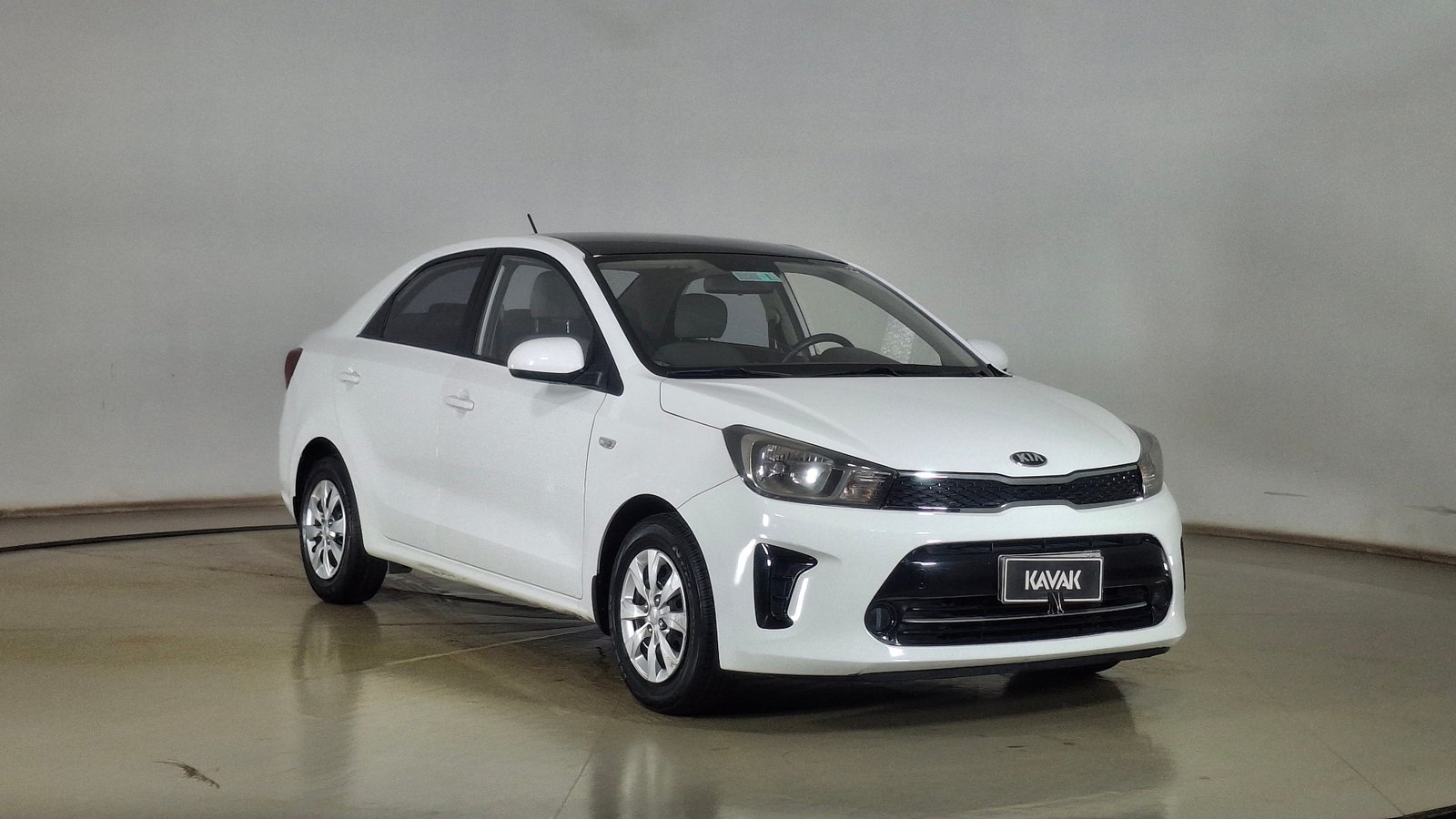 Kia Soluto 2020 - Foto 3 de 16