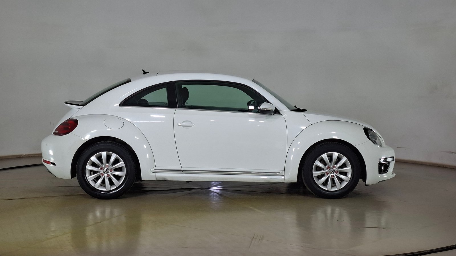 Volkswagen Beetle 2017 - Imagen 4 de 17