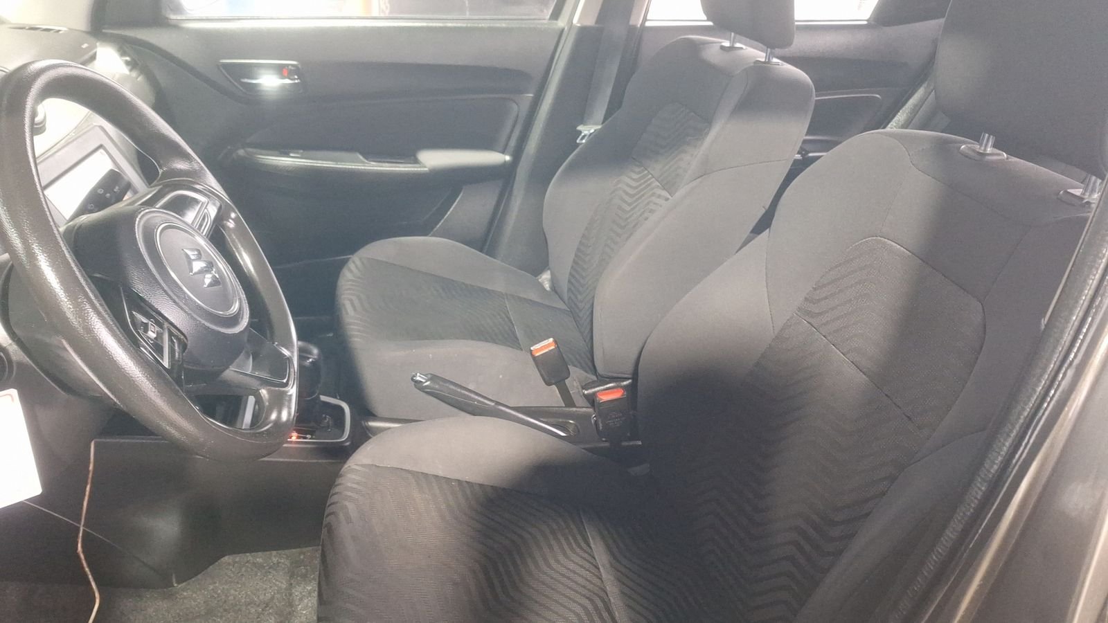 Suzuki Swift 2023 - Imagen 13 de 14