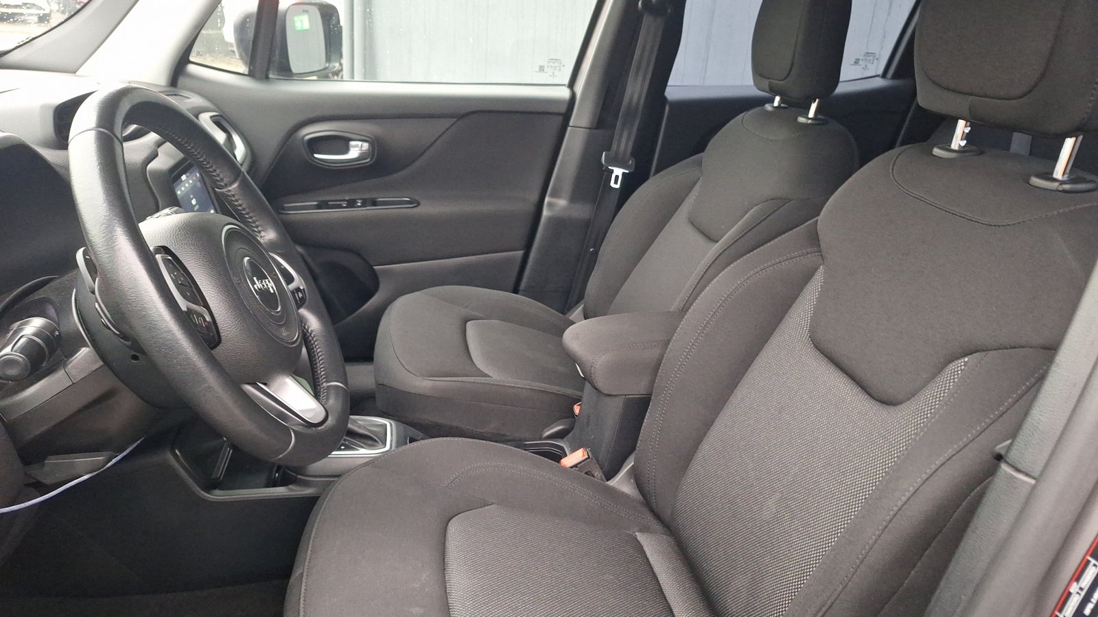 Jeep Renegade 2021 - Imagen 14 de 15