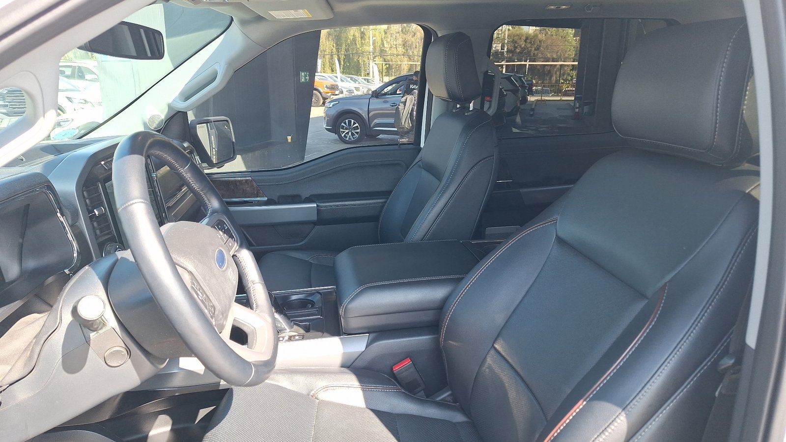Ford F-150 2023 - Imagen 15 de 16