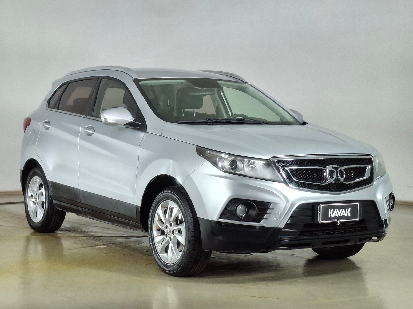 BAIC X55 2017 - Foto 3 de 16