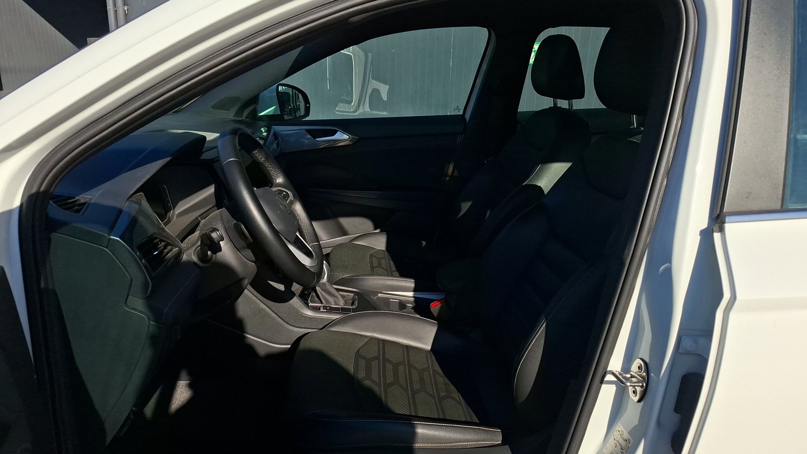 Volkswagen Taos 2023 - Imagen 14 de 16