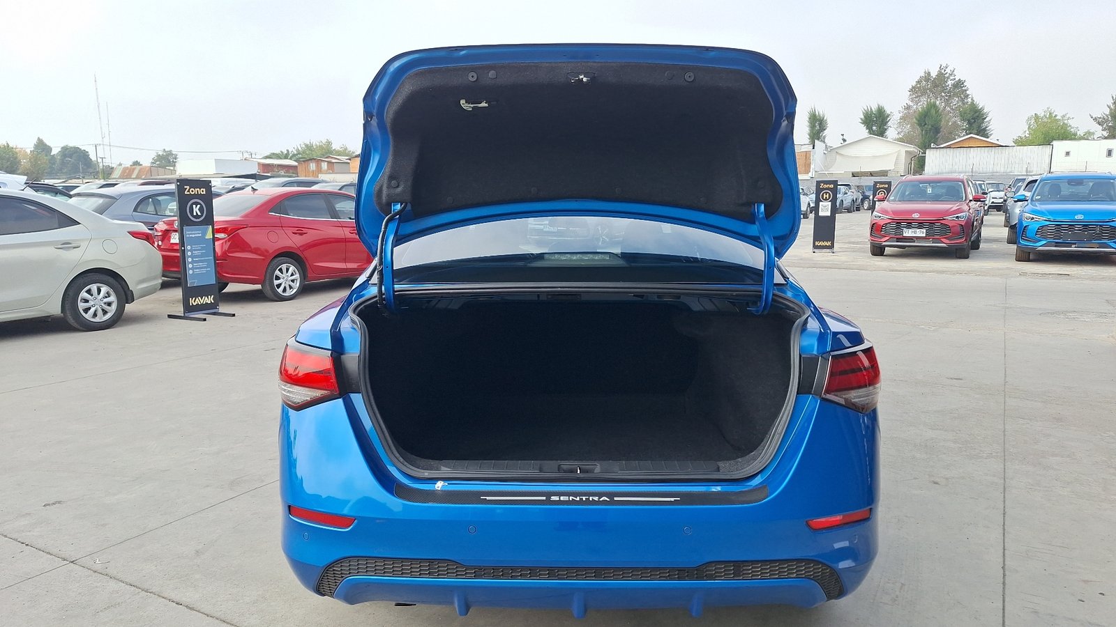Nissan Sentra 2022 - Imagen 4 de 15