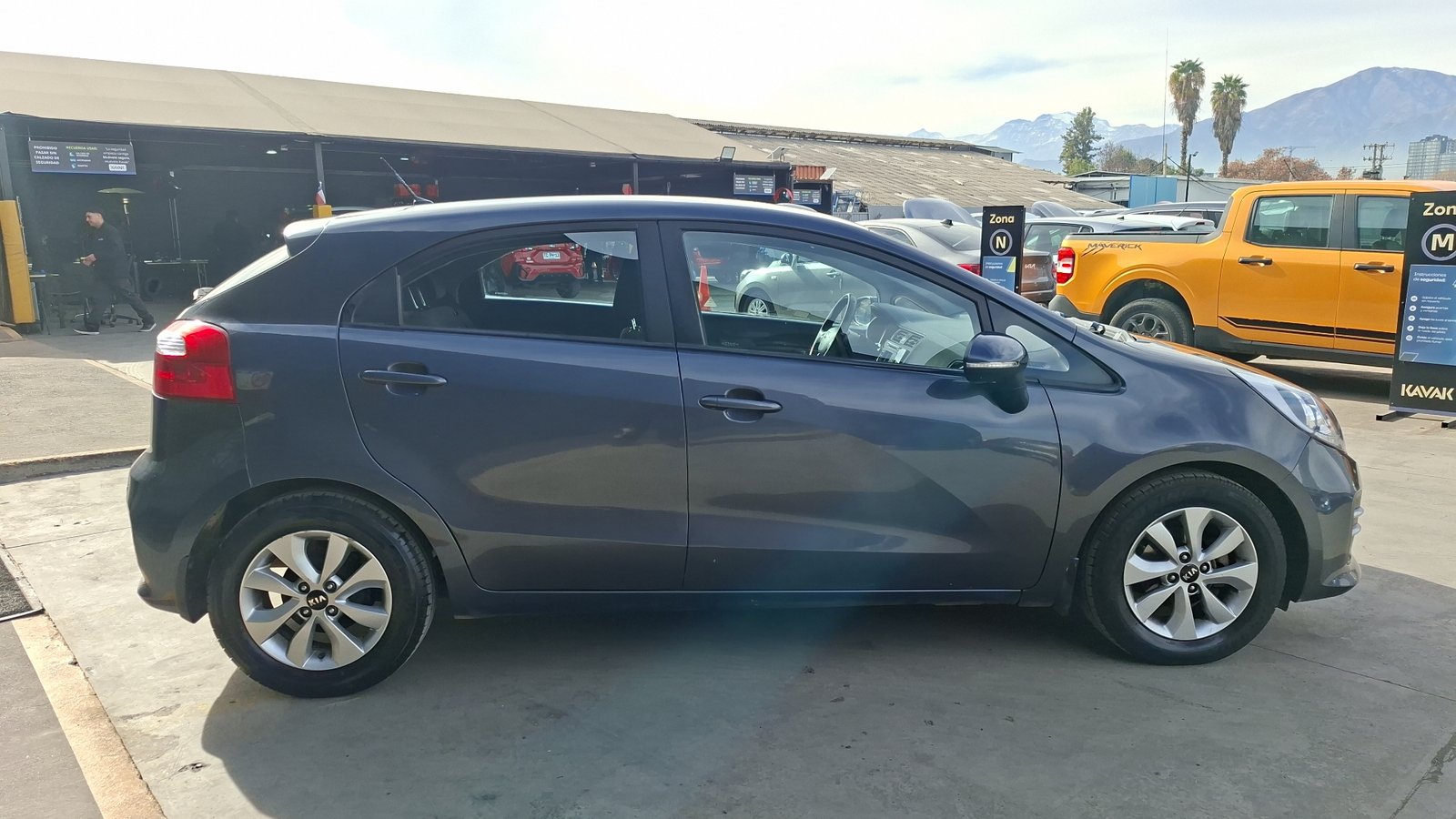 Kia RIO 5 2016 - Foto 5 de 14