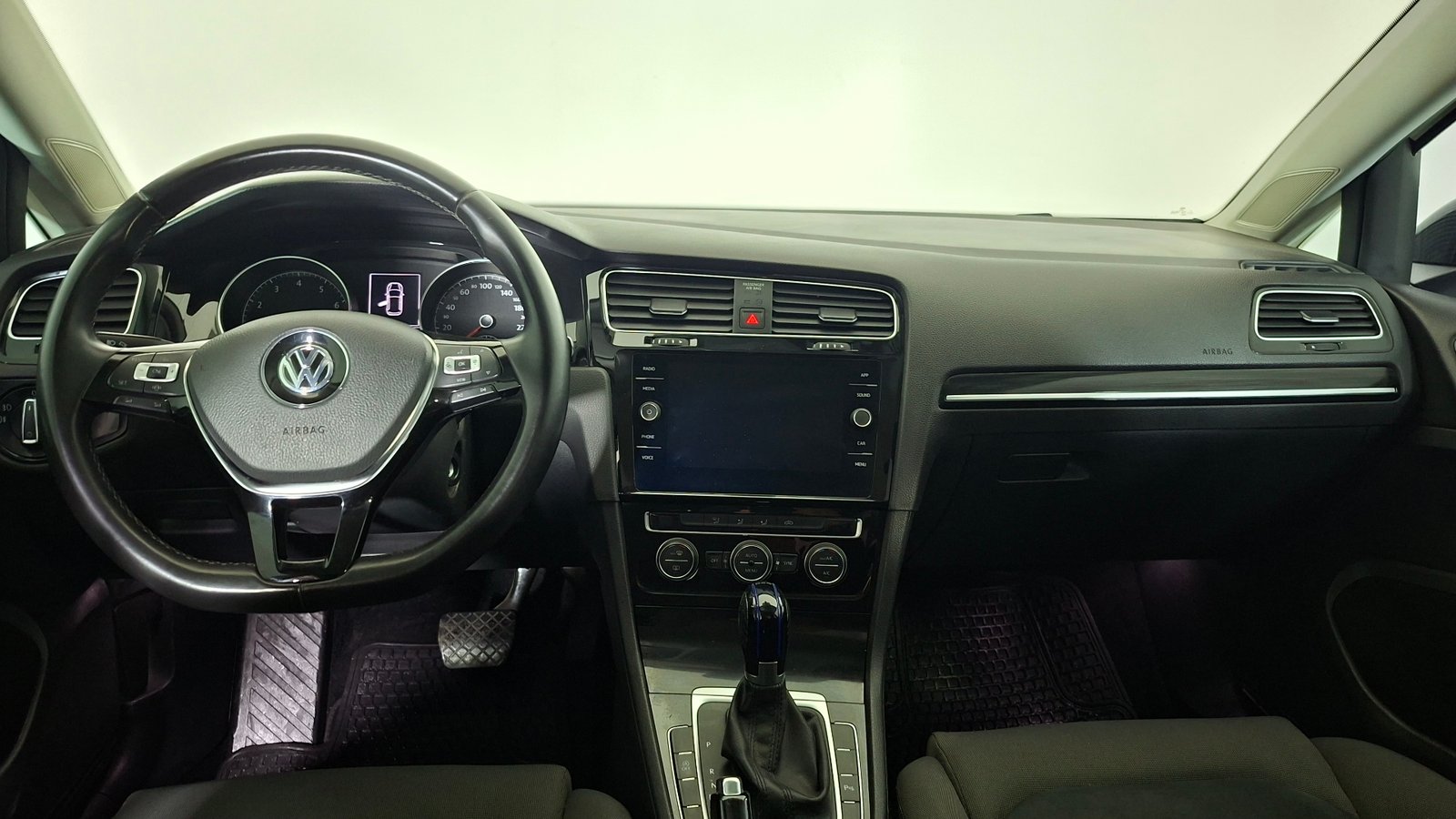 Volkswagen Golf 2020 - Imagen 8 de 17