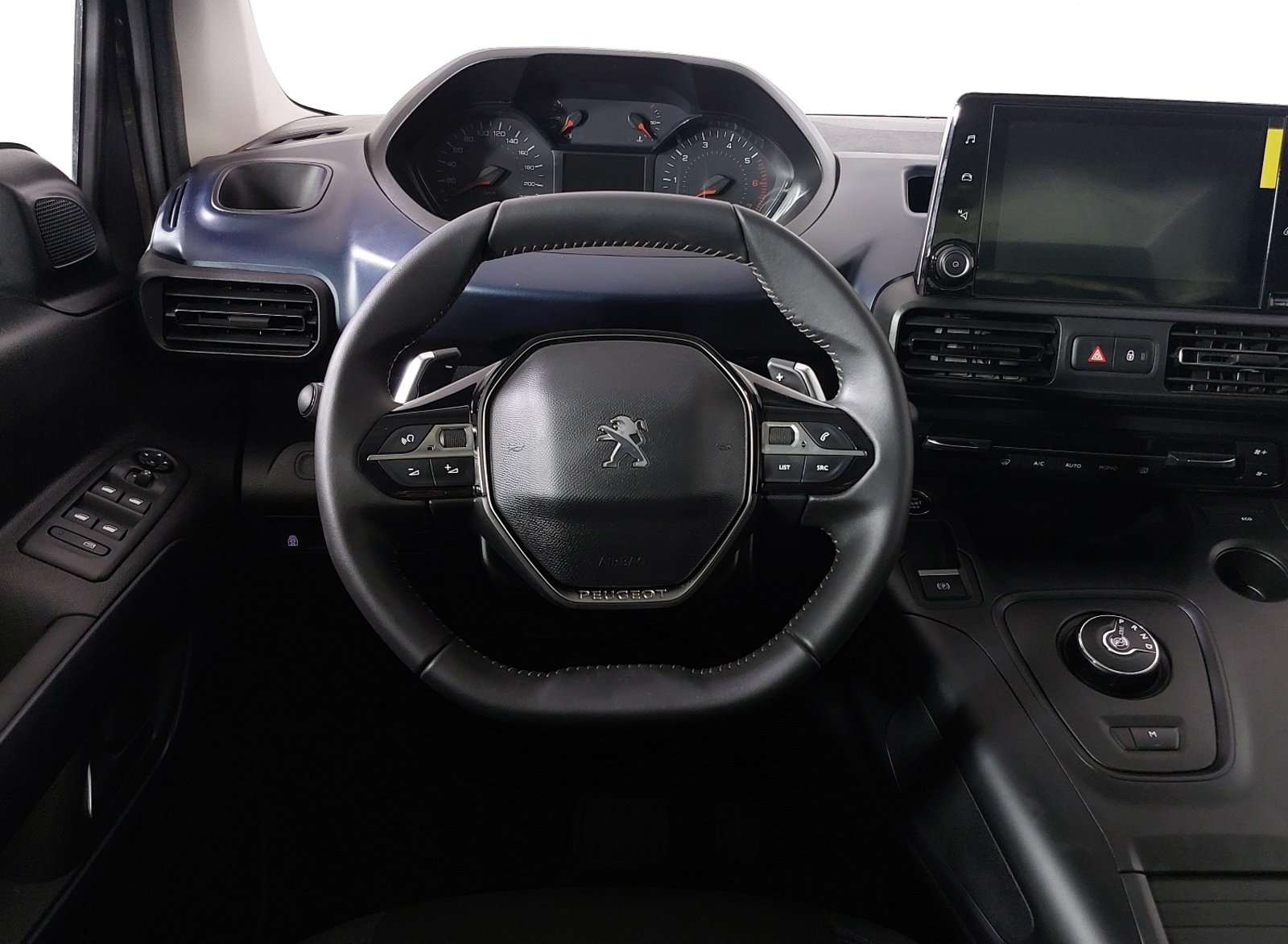 Peugeot Rifter 2023 - Imagen 9 de 16