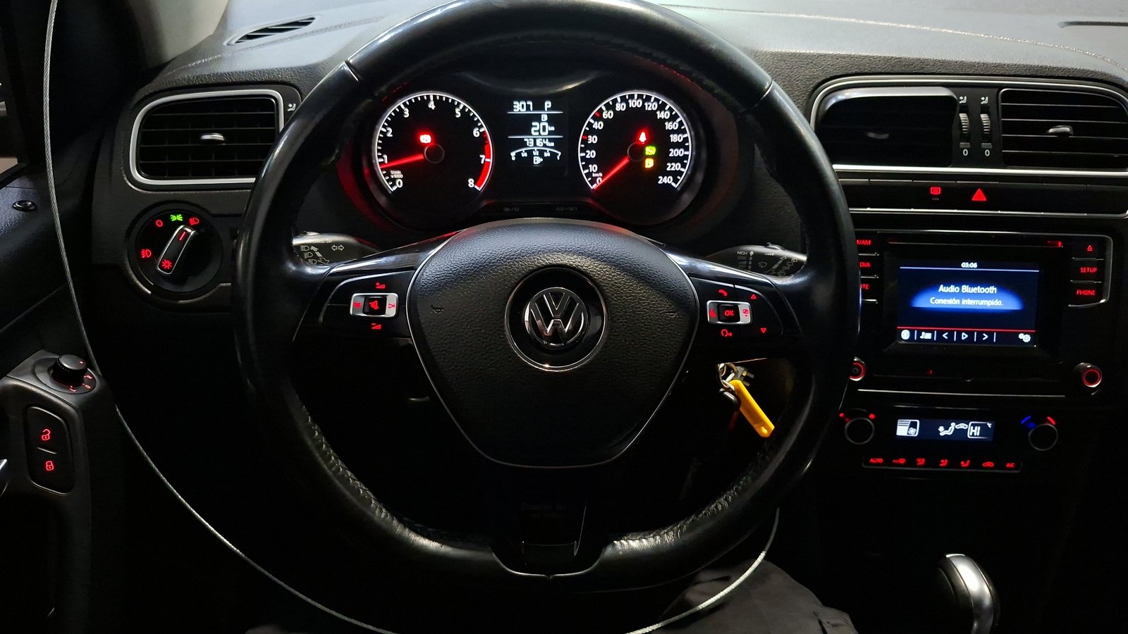 Volkswagen Polo 2017 - Imagen 8 de 15