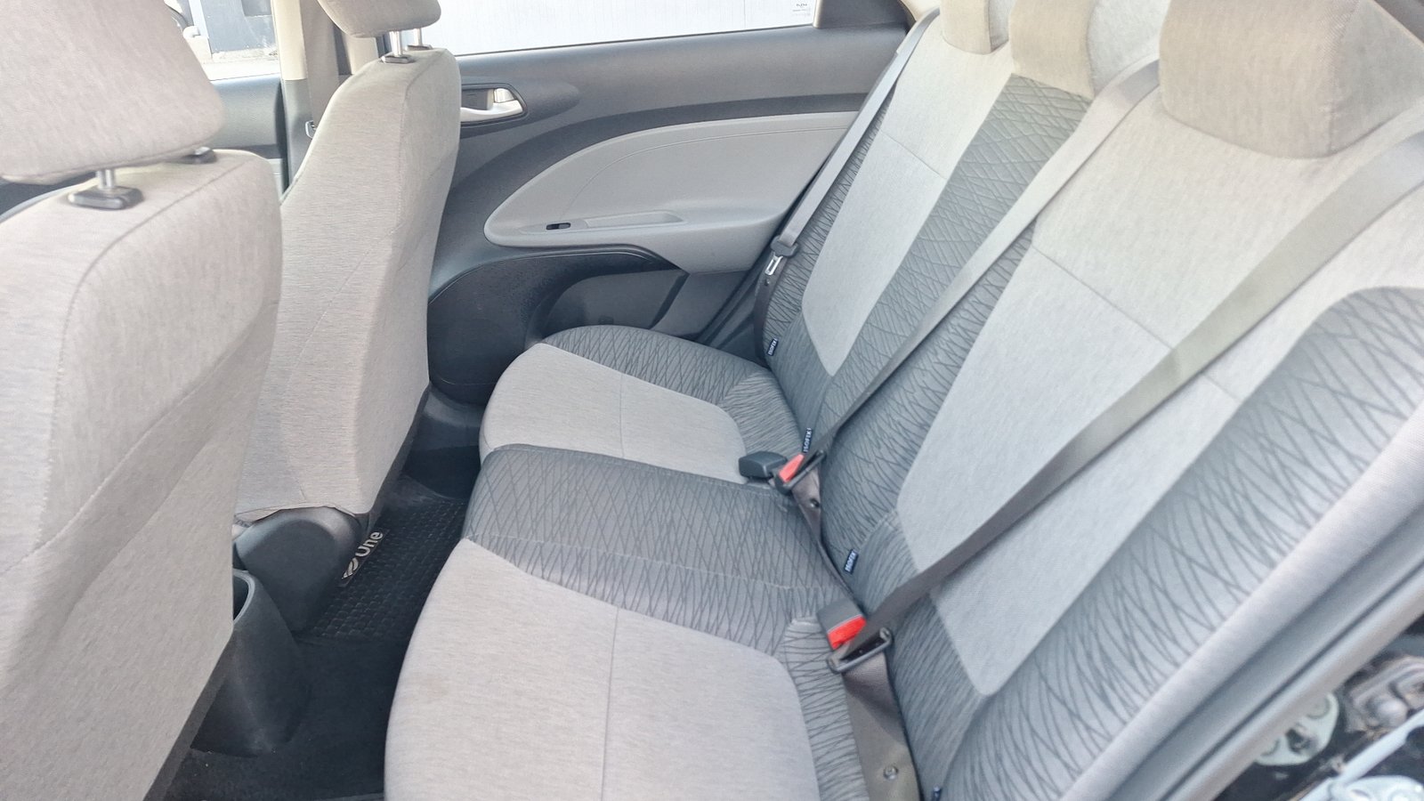Kia Soluto 2024 - Imagen 13 de 15