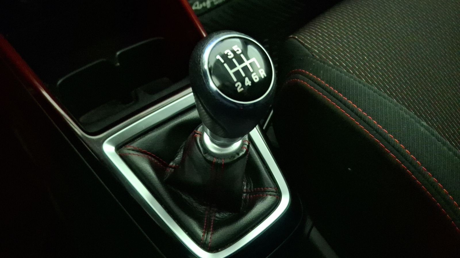 Suzuki Swift 2023 - Imagen 11 de 16