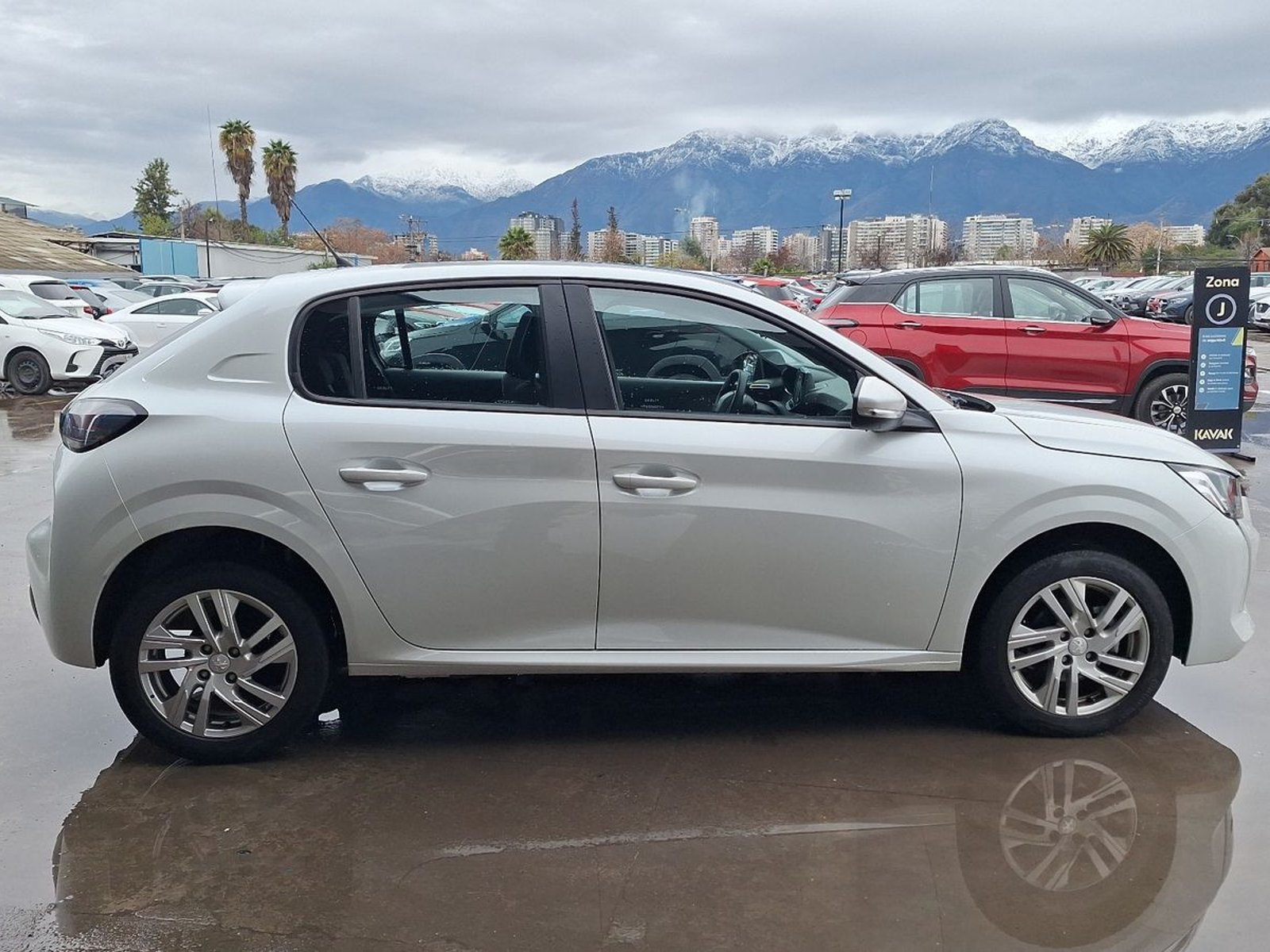 Peugeot 208 2023 - Foto 5 de 16