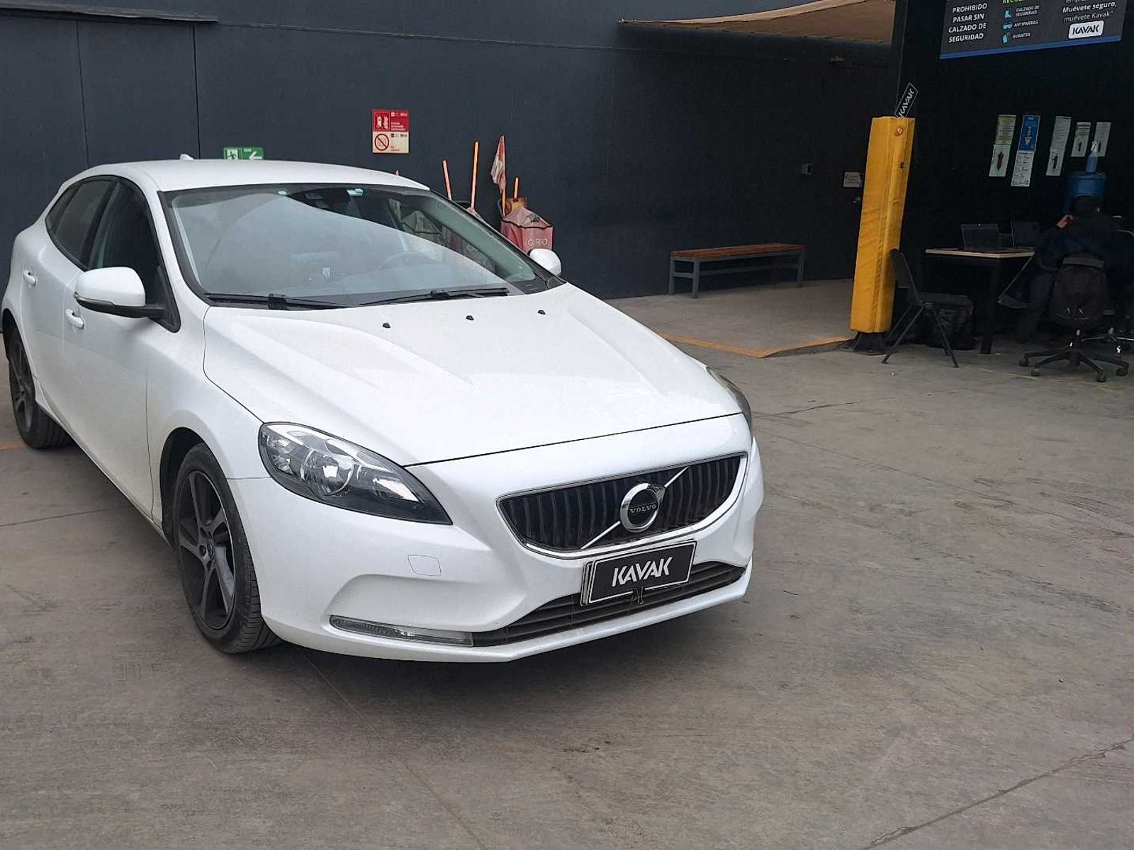Volvo V40 2018 - Foto 3 de 4