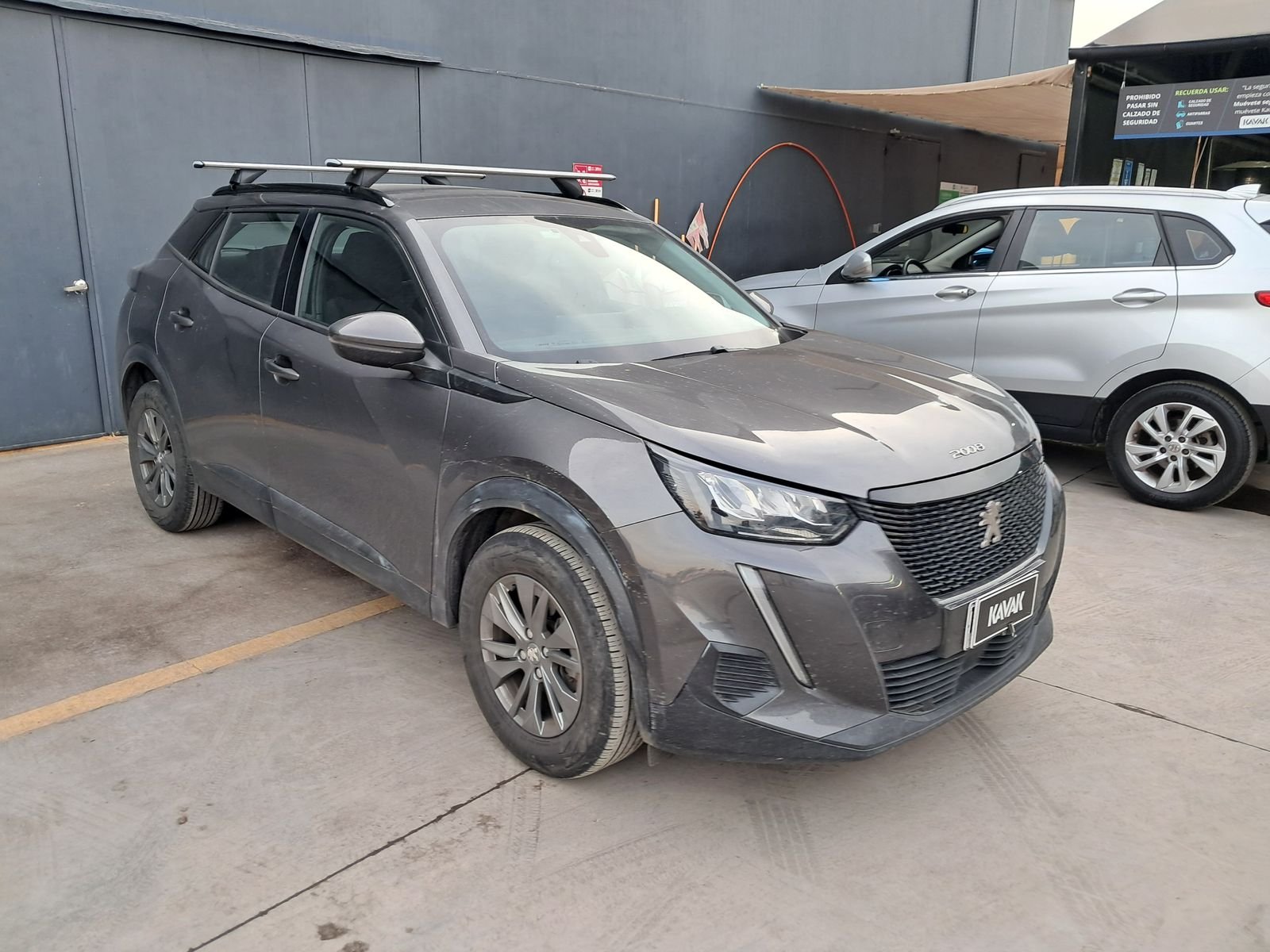 Peugeot 2008 2021 - Imagen 3 de 4