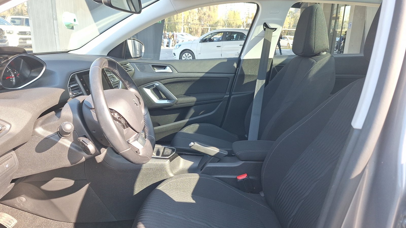 Peugeot 308 2017 - Imagen 15 de 16