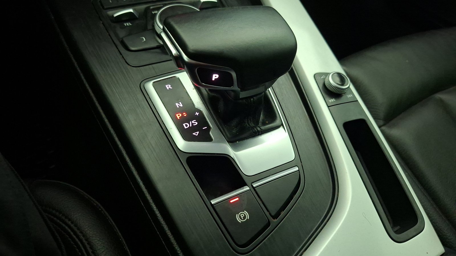 Audi A4 2018 - Imagen 12 de 17