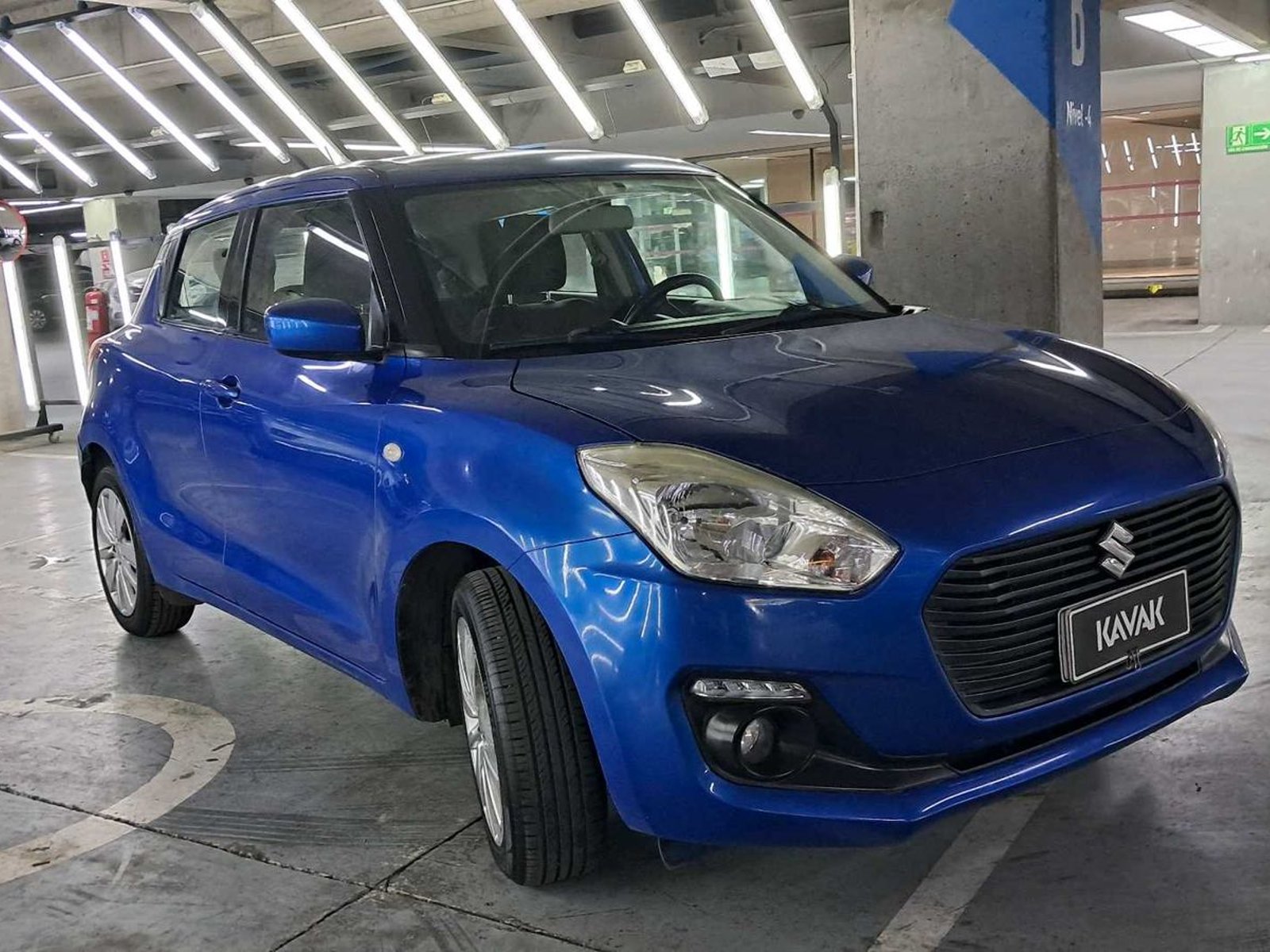 Suzuki Swift 2018 - Foto 3 de 4