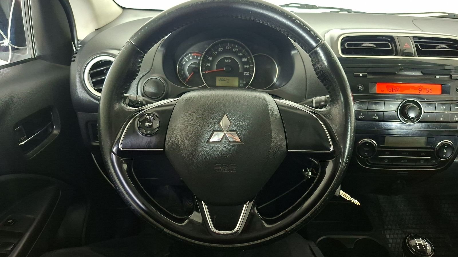 Mitsubishi Mirage 2018 - Imagen 9 de 16