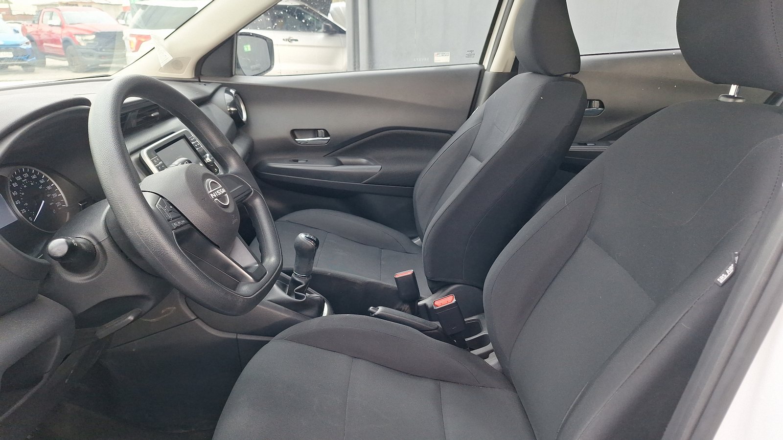 Nissan Kicks 2023 - Imagen 13 de 14