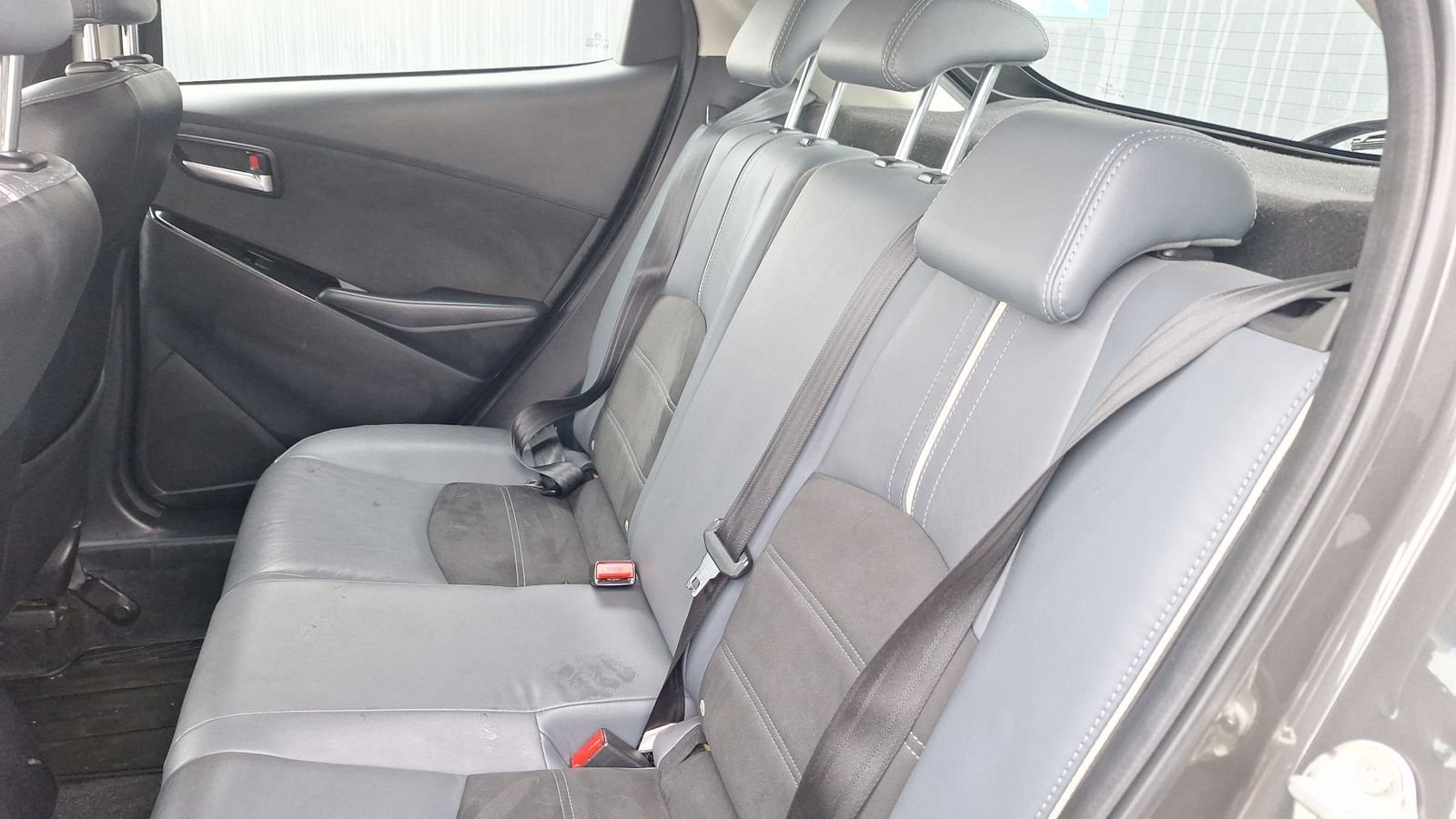 Mazda Mazda 2 2022 - Imagen 13 de 15