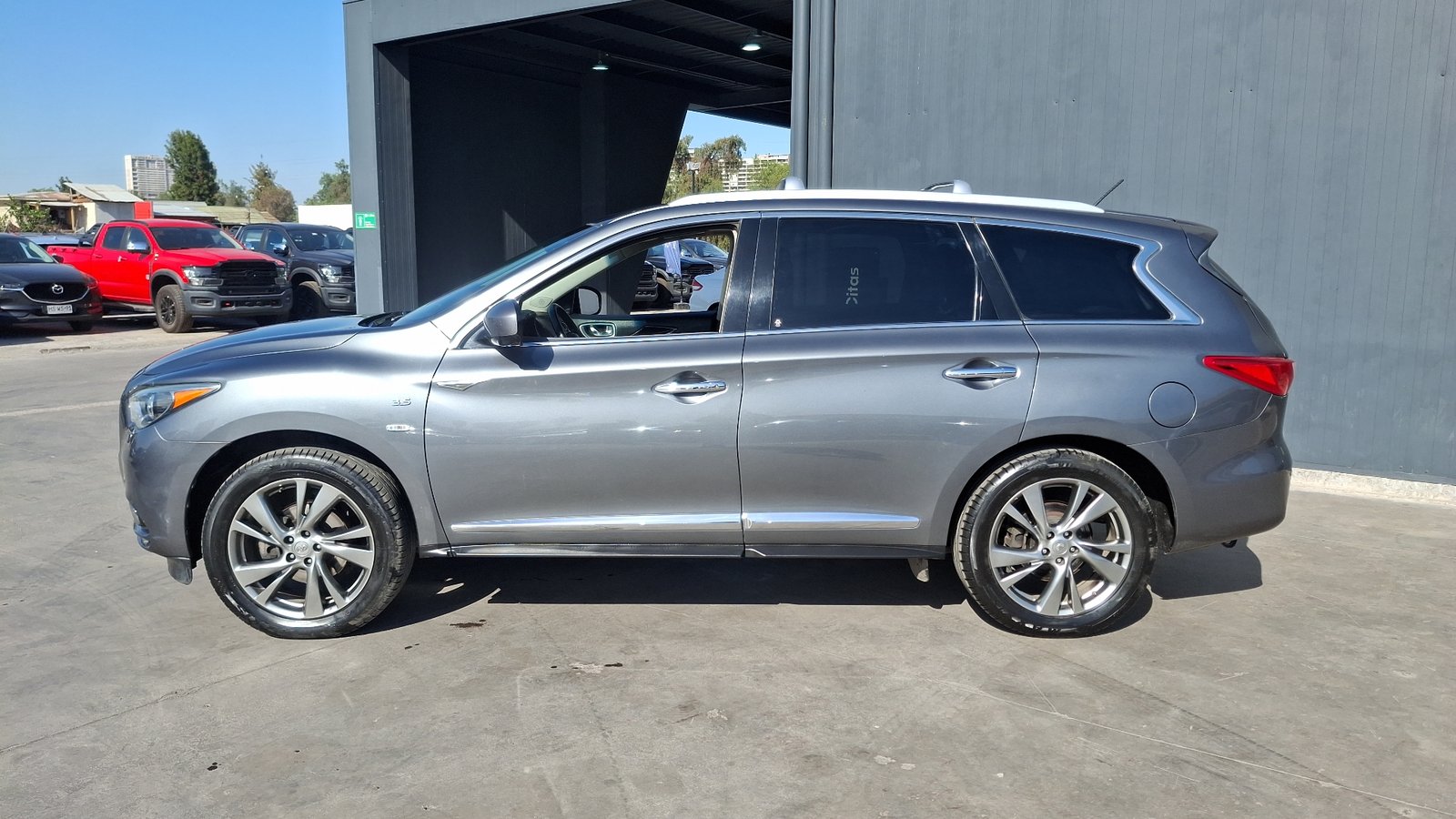 Infiniti QX60 2017 - Imagen 7 de 18
