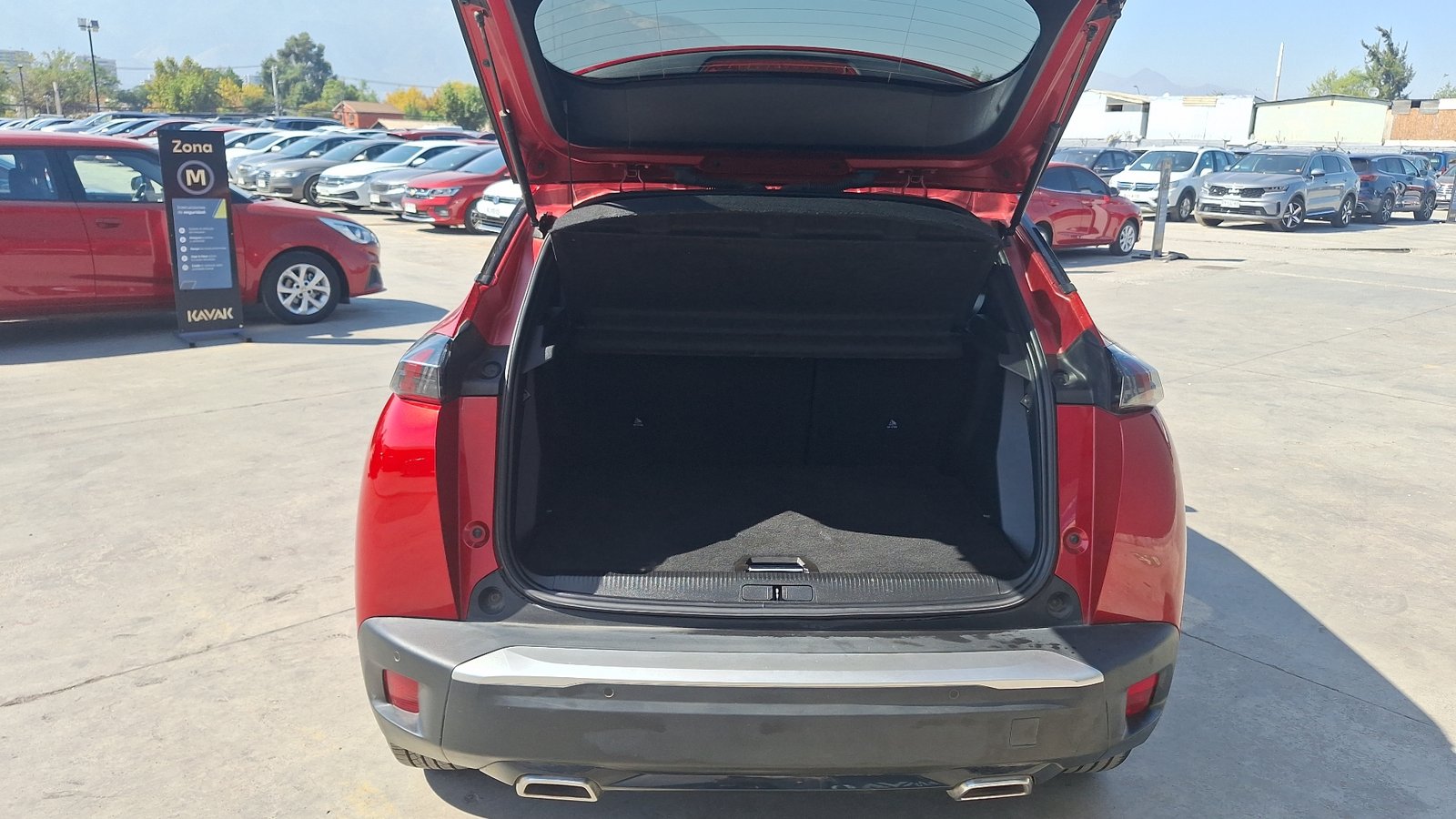 Peugeot 2008 2023 - Imagen 4 de 15