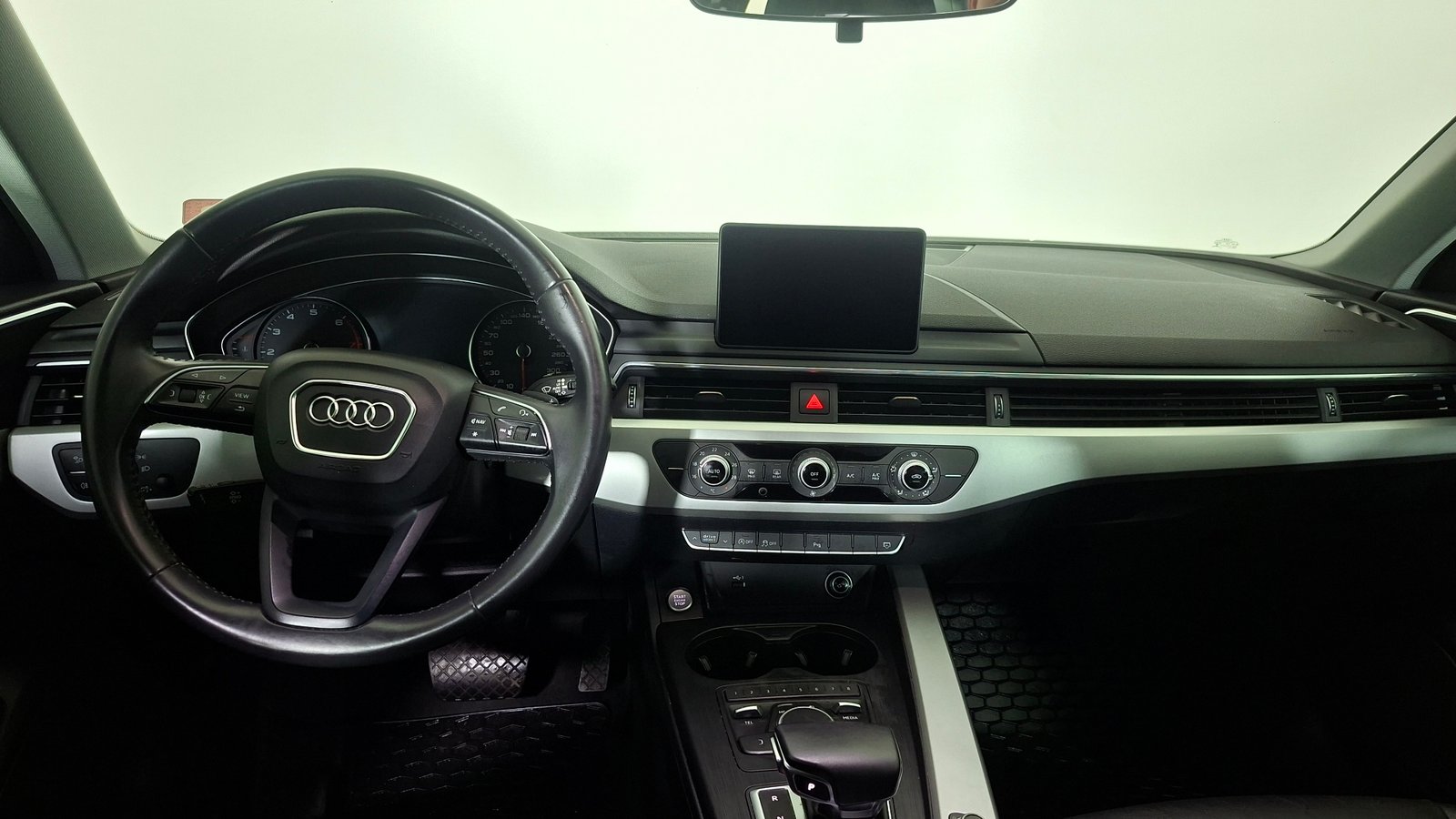 Audi A4 2018 - Imagen 8 de 17