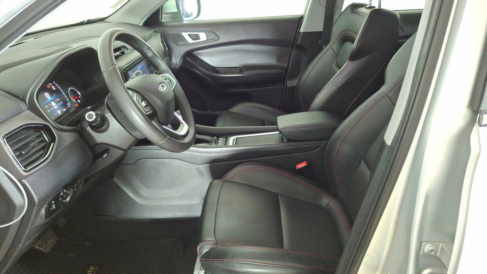 Chery Tiggo 3 2022 - Imagen 13 de 16