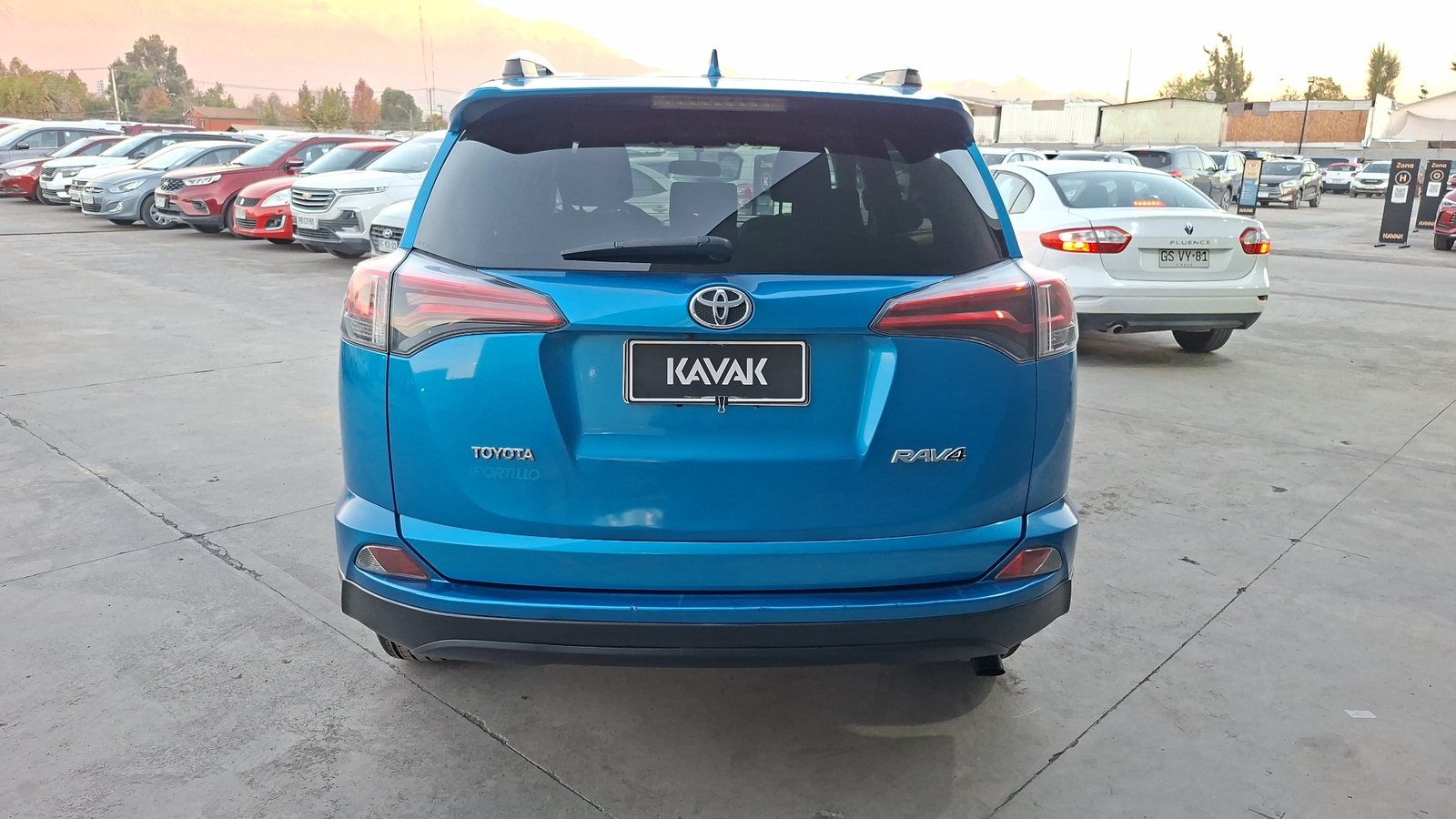 Toyota RAV4 2019 - Imagen 3 de 15