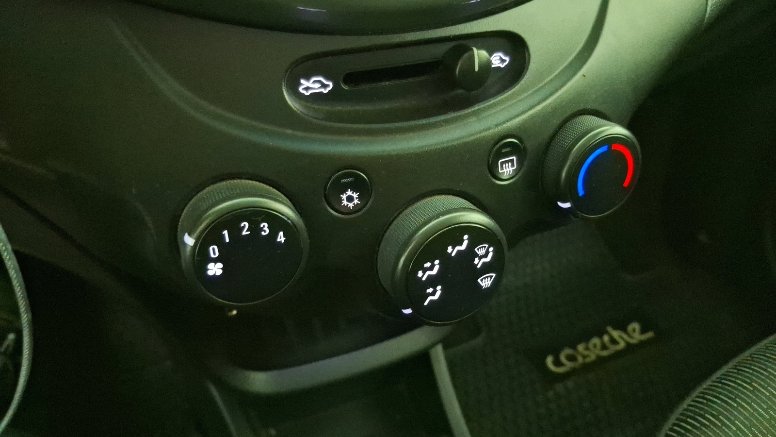 Chevrolet Spark 2021 - Imagen 15 de 16