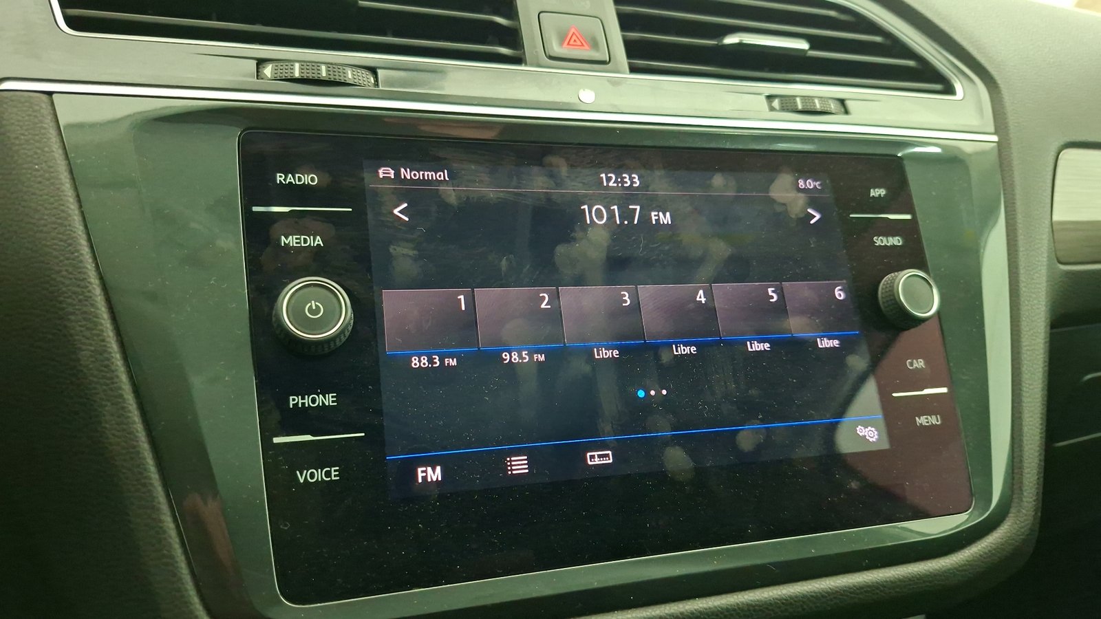 Volkswagen Tiguan 2020 - Imagen 11 de 17