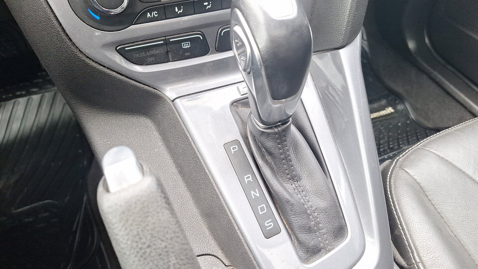 Ford Focus 2015 - Imagen 11 de 16