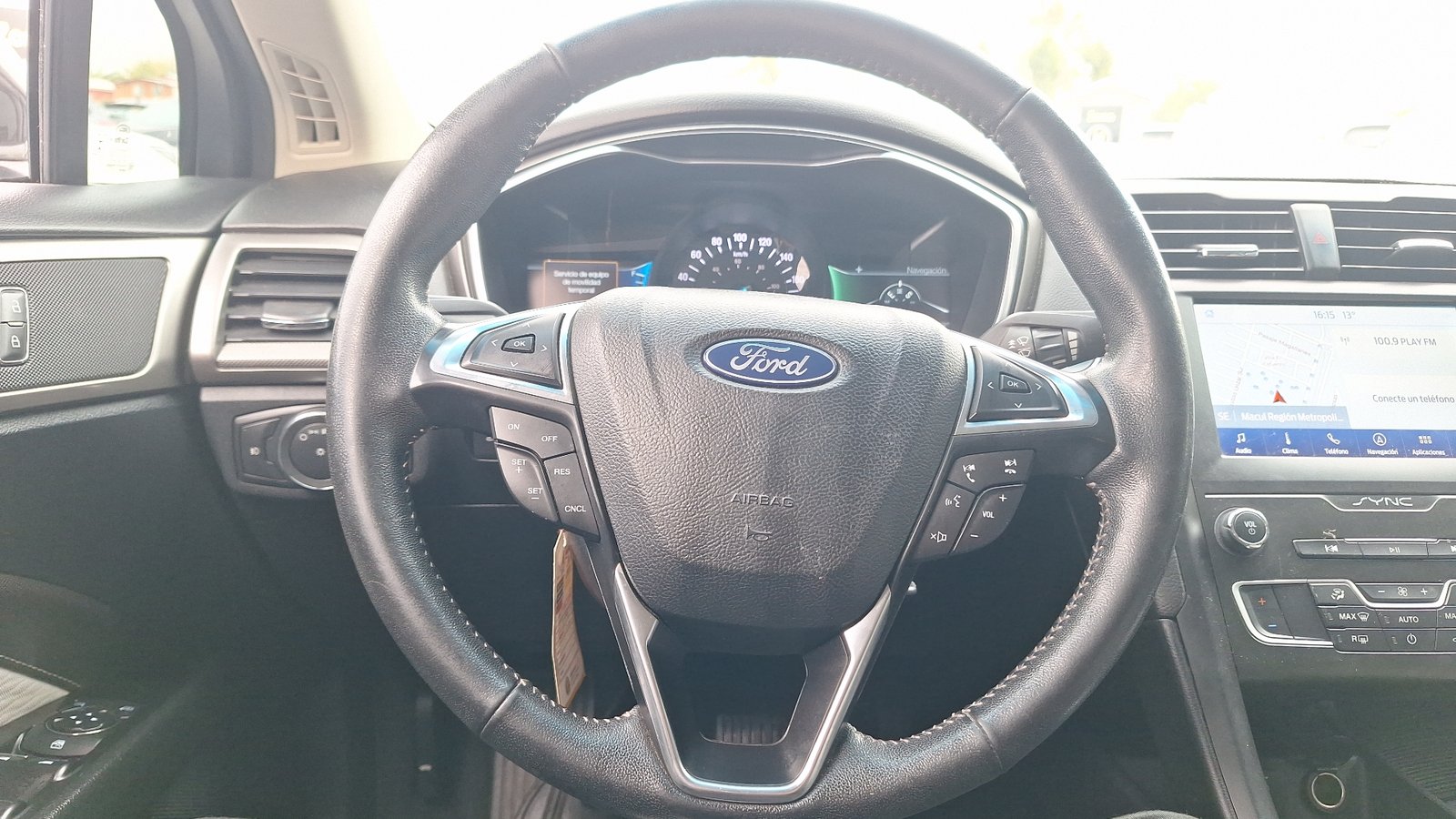 Ford Fusion 2020 - Imagen 8 de 16