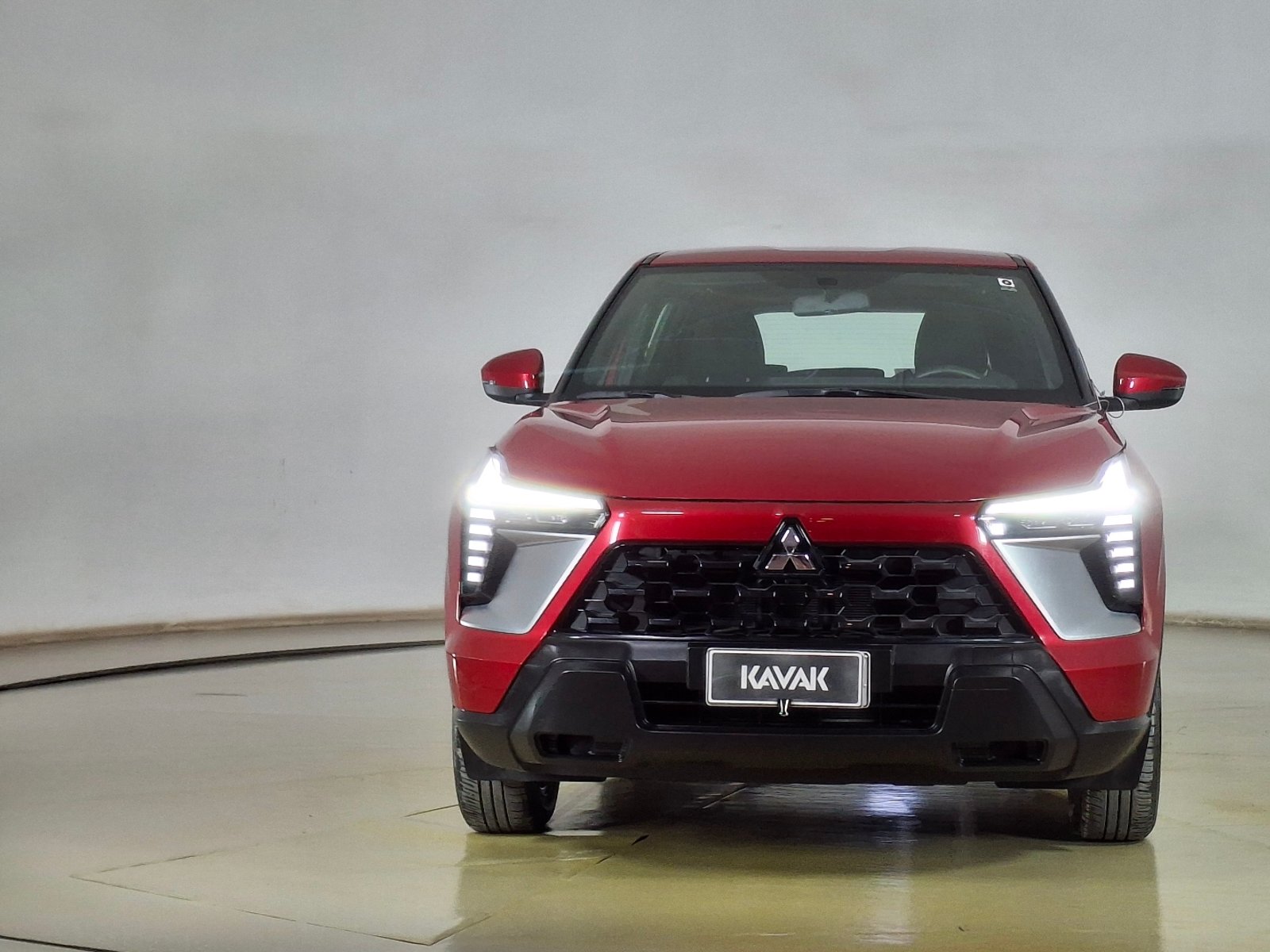 Mitsubishi Outlander 2026 - Foto 2 de 16