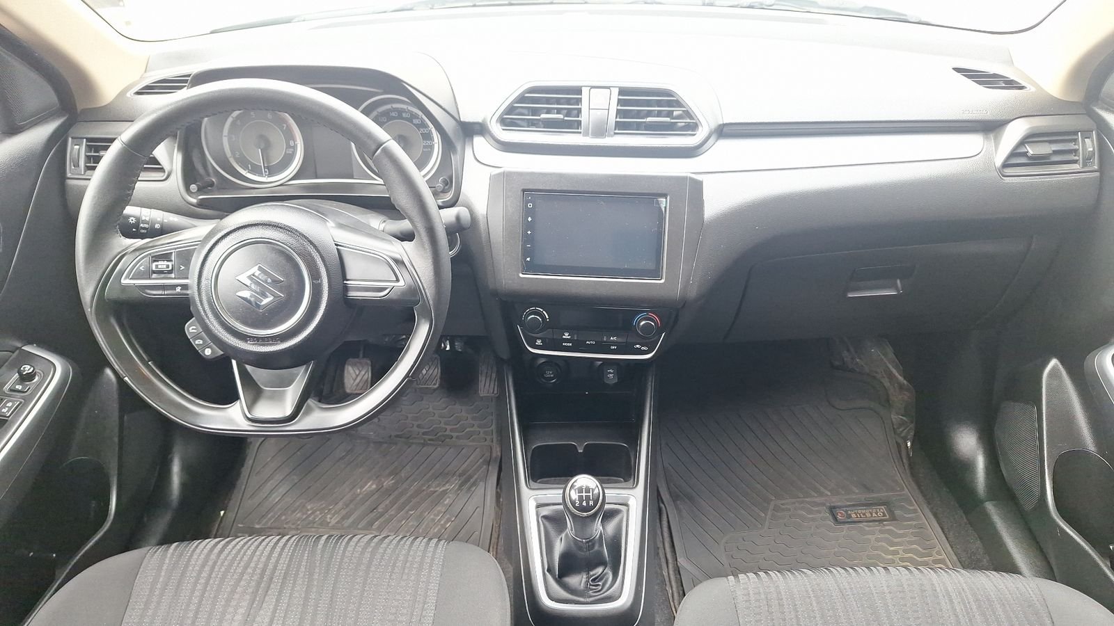 Suzuki Dzire 2022 - Imagen 6 de 15