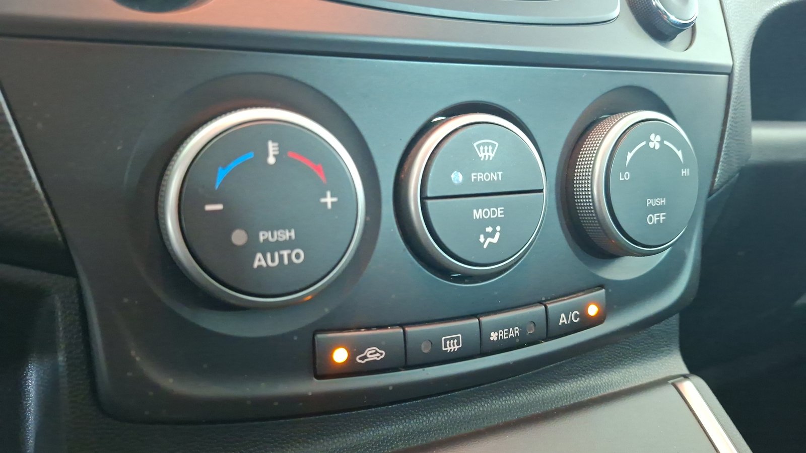 Mazda Mazda 5 2015 - Imagen 17 de 18