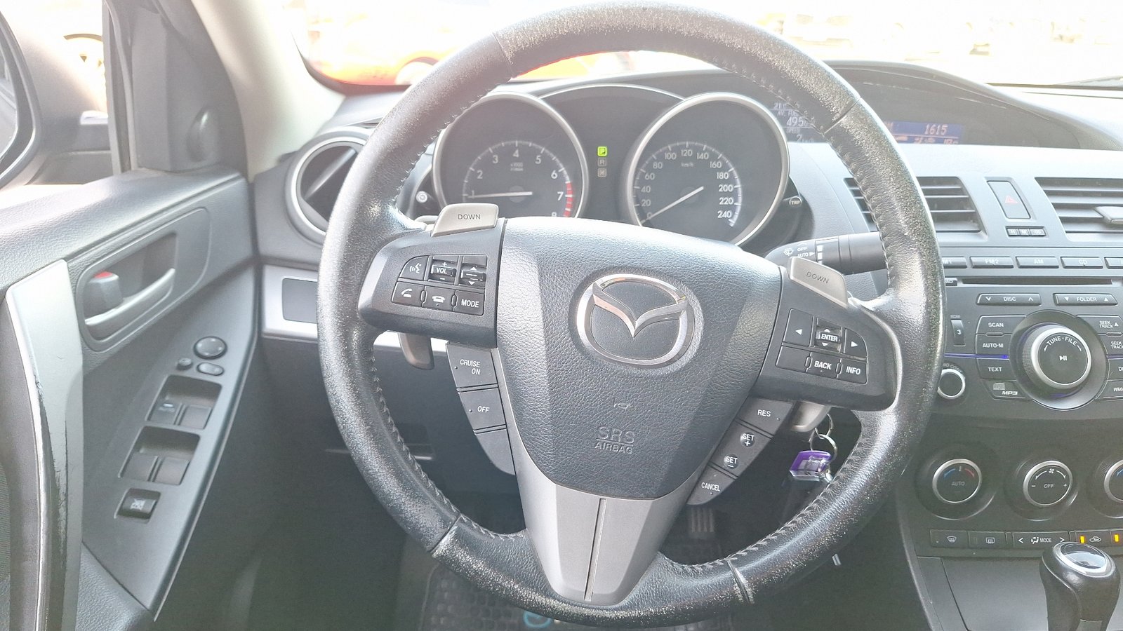 Mazda Mazda 3 2014 - Imagen 8 de 15