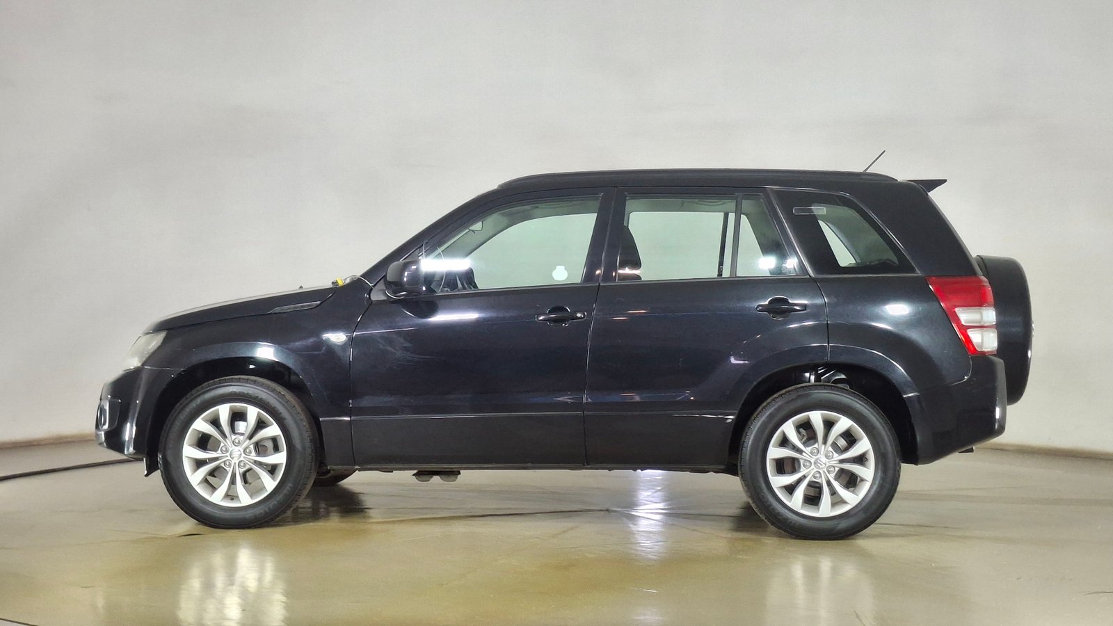 Suzuki GrandNomade 2016 - Imagen 7 de 16