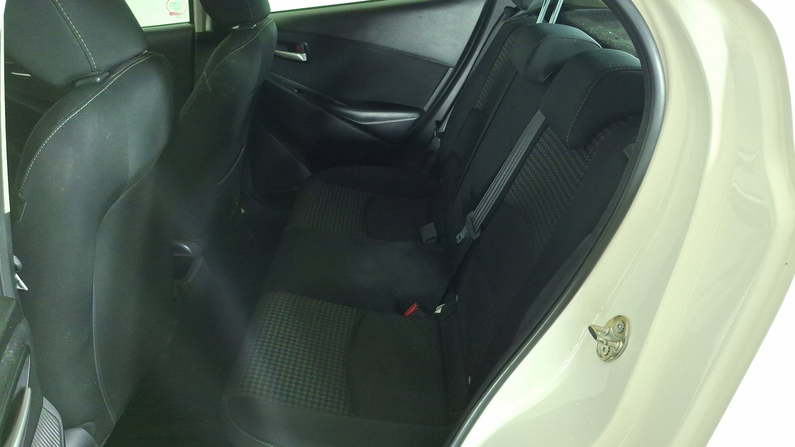 Mazda Mazda 2 2017 - Imagen 6 de 8