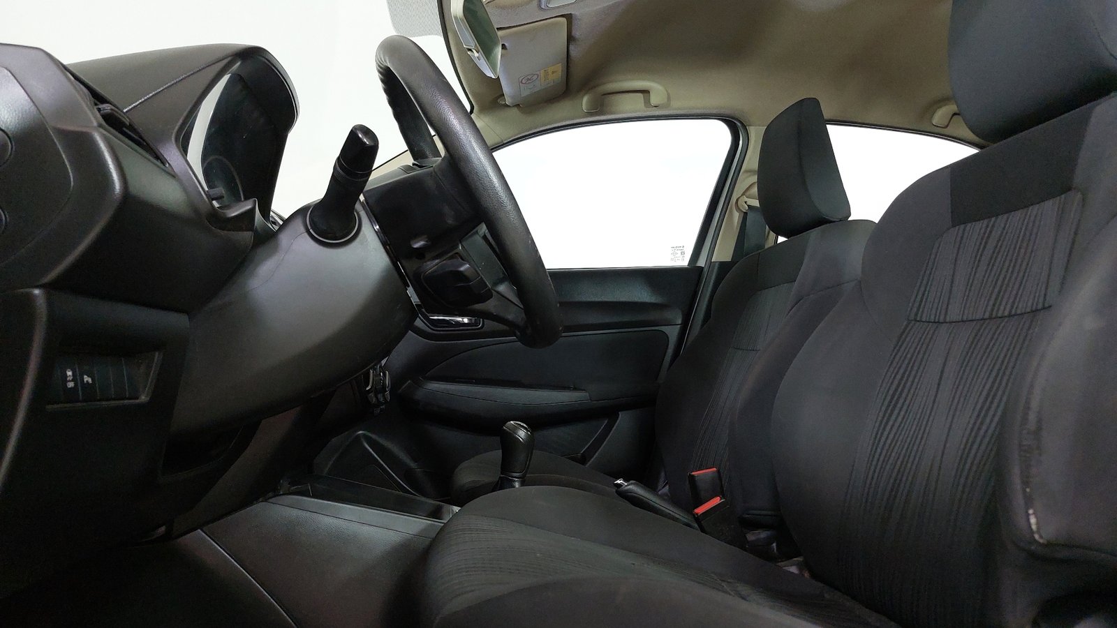 Suzuki Dzire 2022 - Imagen 14 de 16