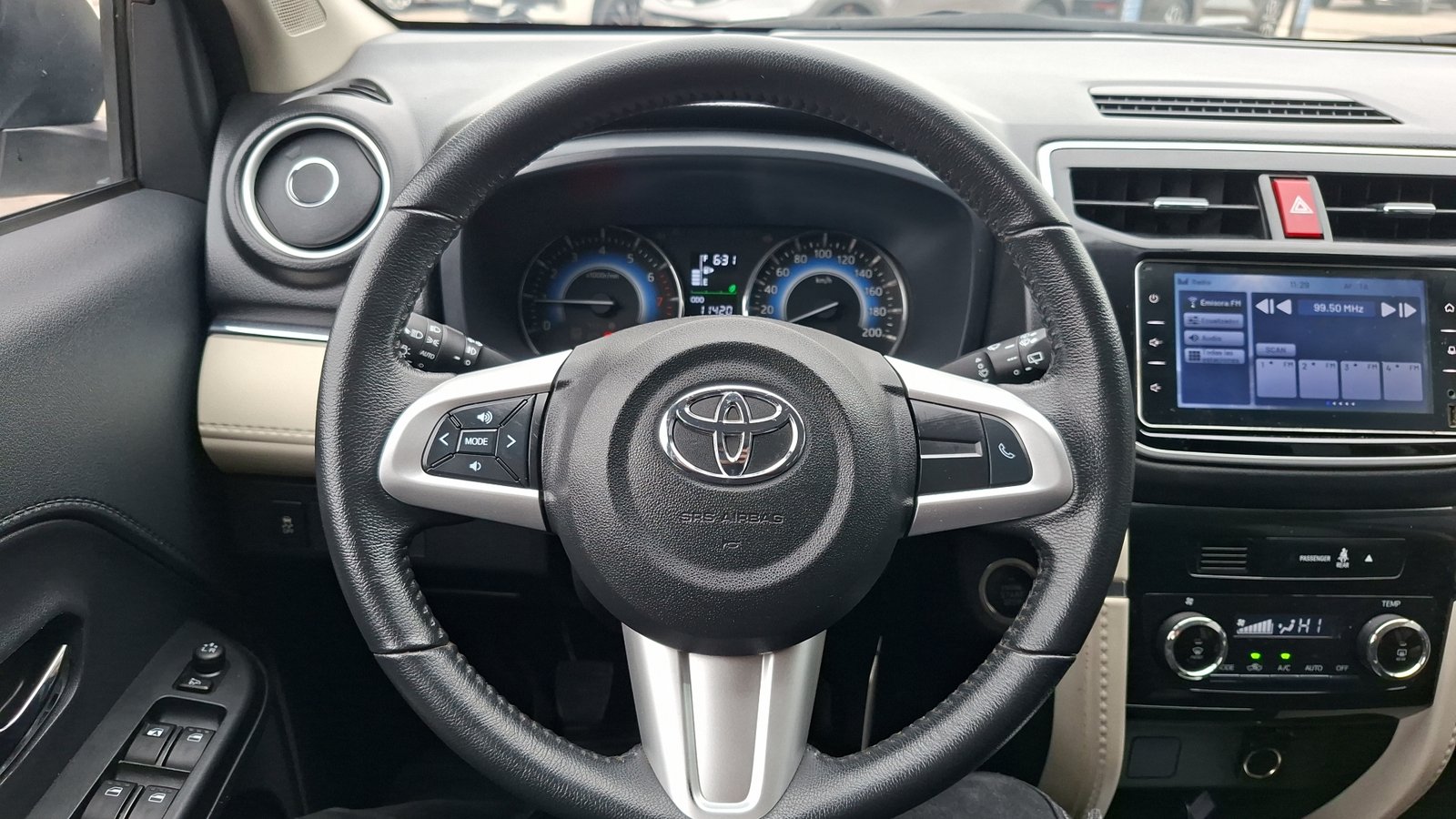Toyota Rush 2023 - Imagen 8 de 16
