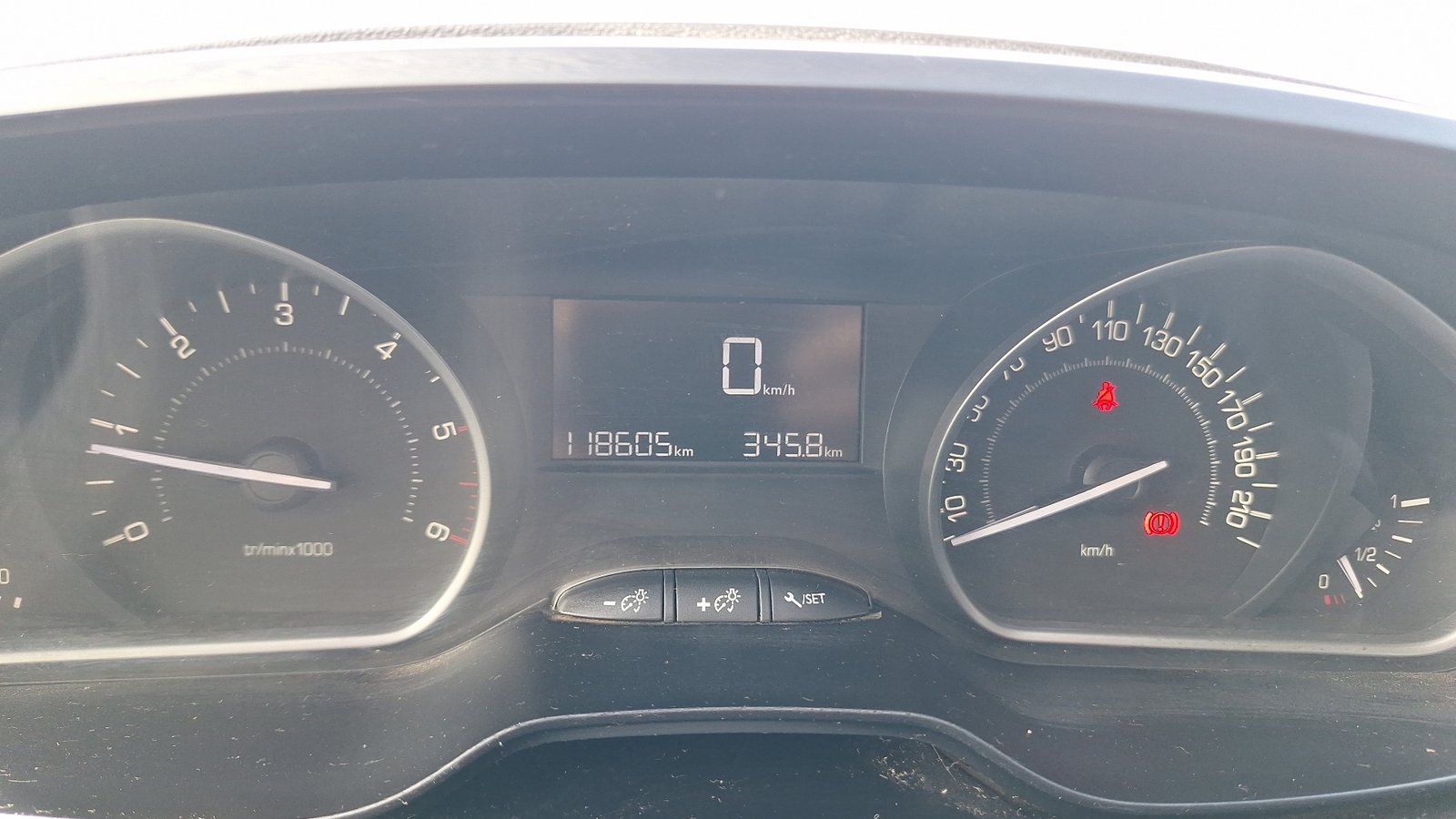 Peugeot 208 2017 - Imagen 9 de 14