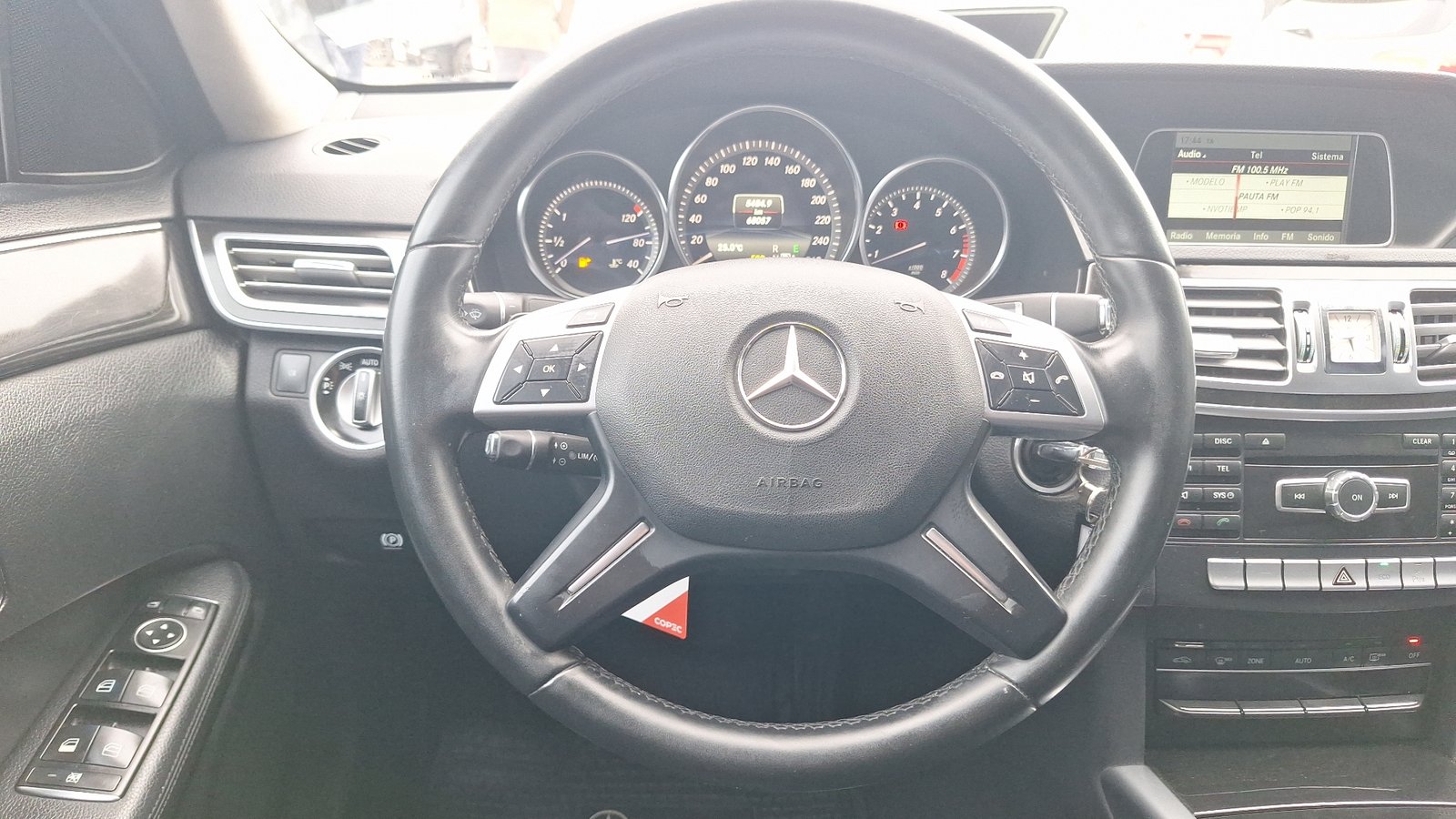 Mercedes Benz Clase E 2015 - Imagen 8 de 14