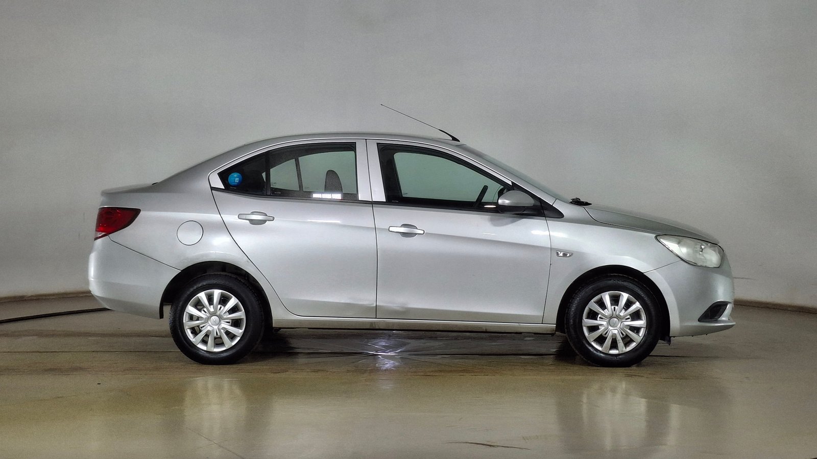 Chevrolet Sail 2021 - Foto 4 de 15