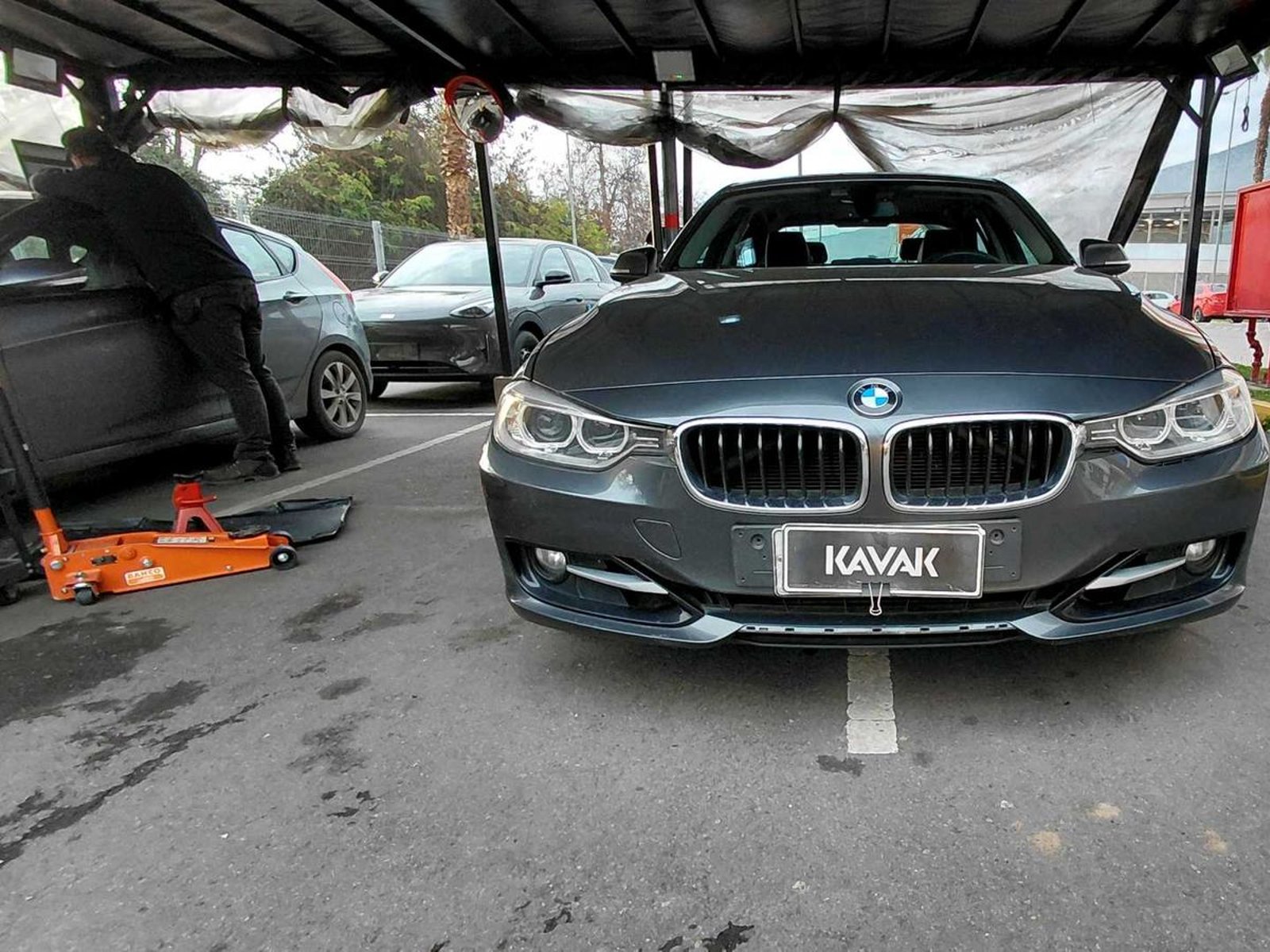 BMW Serie 3 2013 - Foto 2 de 4