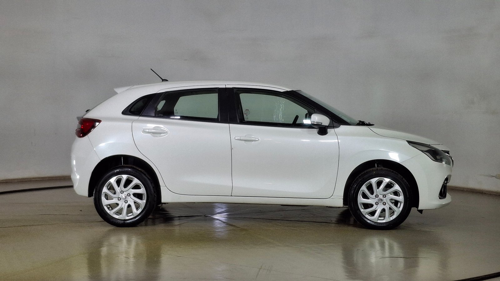 Suzuki Baleno 2024 - Imagen 4 de 16