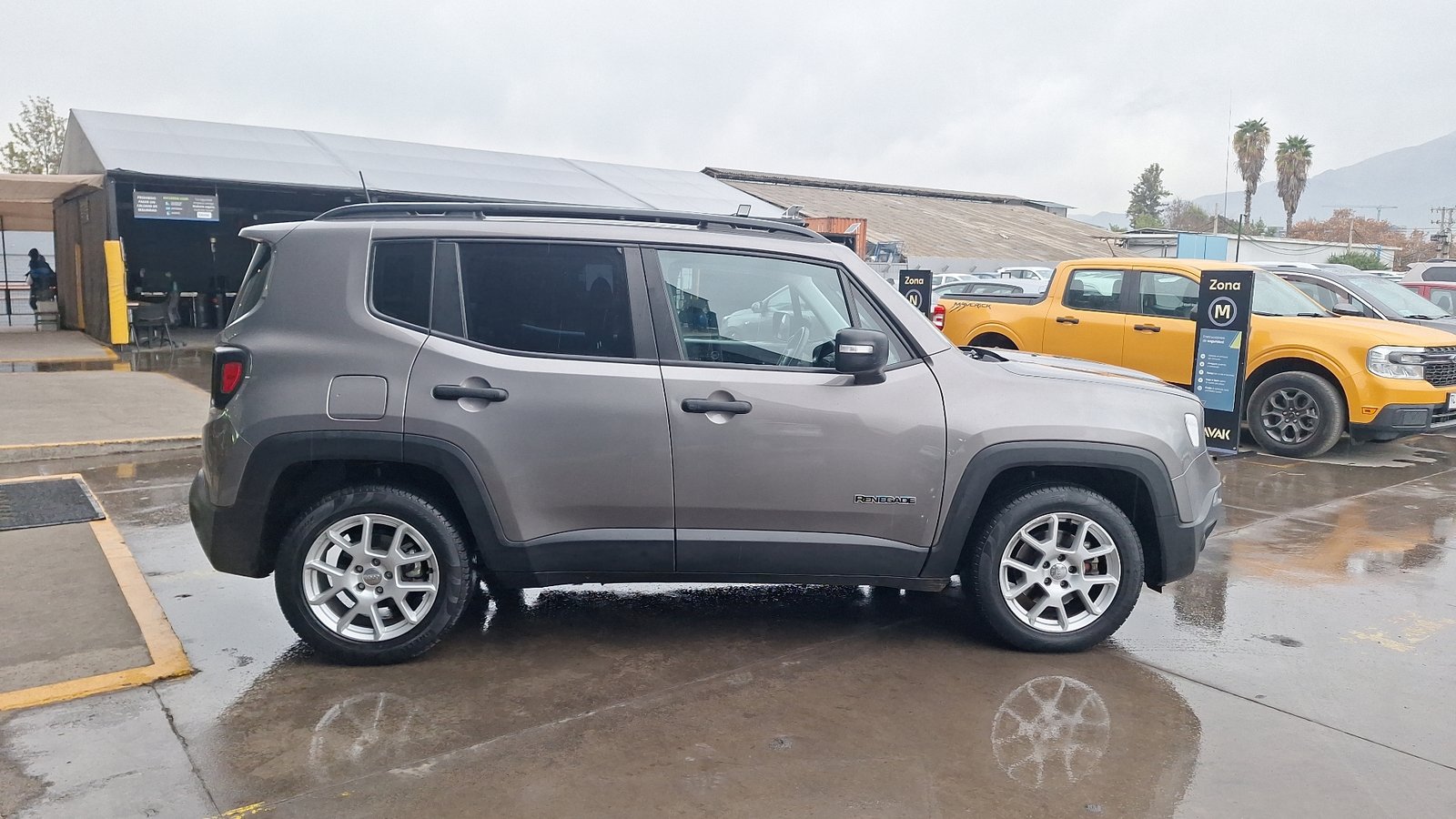 Jeep Renegade 2021 - Foto 5 de 15