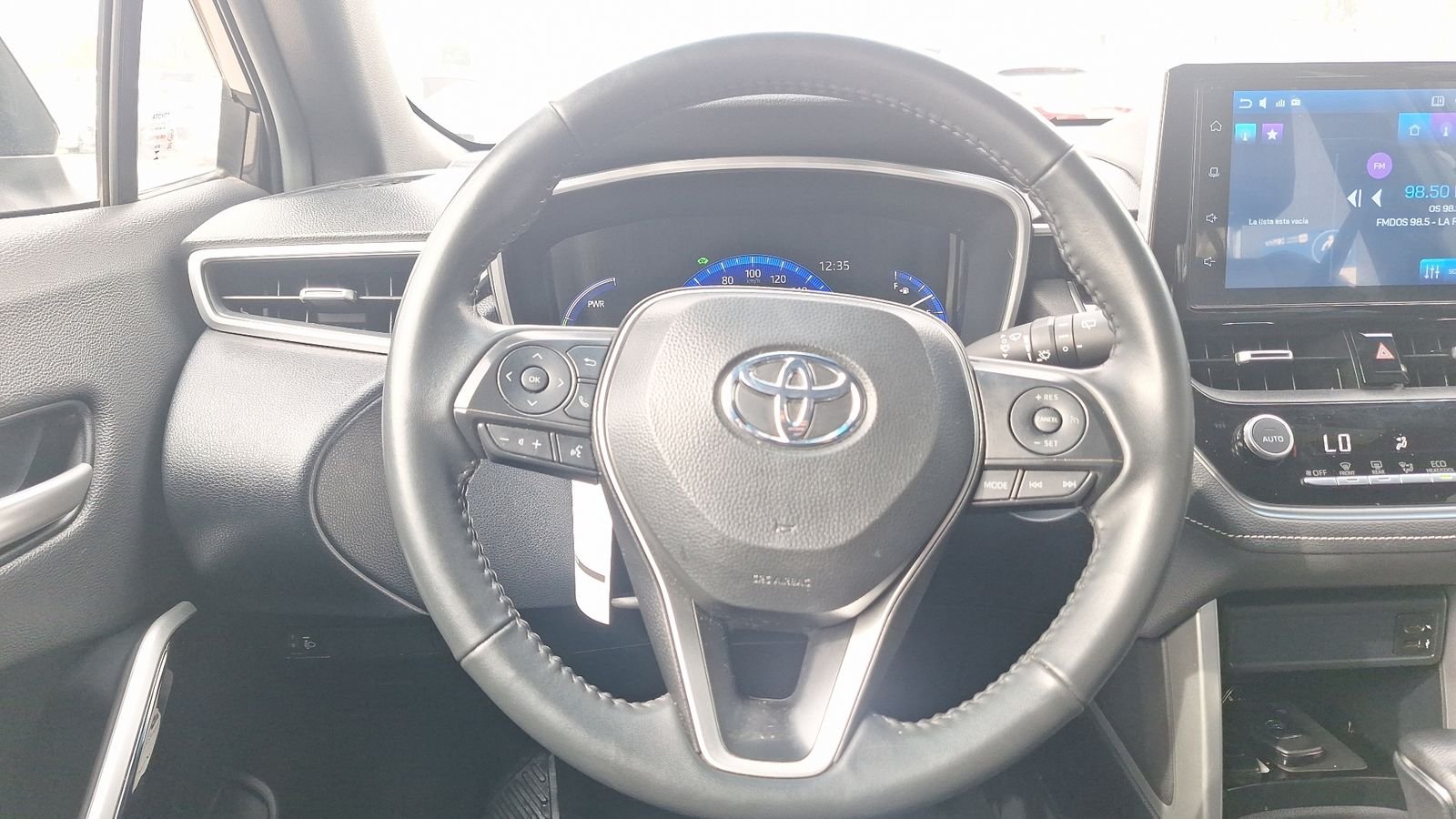 Toyota Corolla Cross 2025 - Imagen 8 de 15