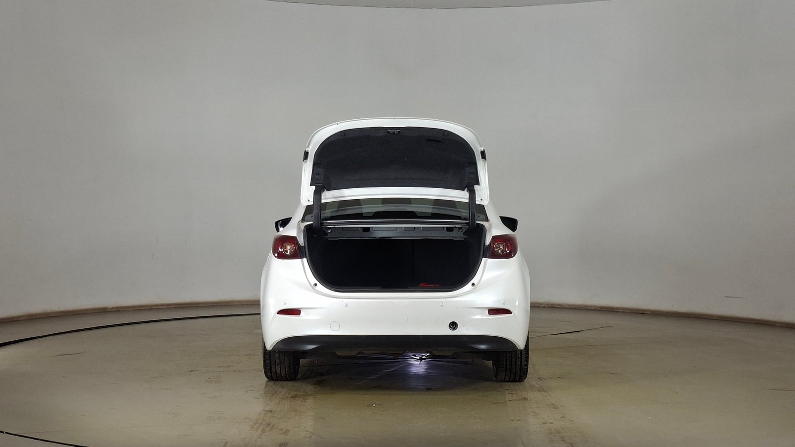 Mazda Mazda 3 2018 - Imagen 6 de 18