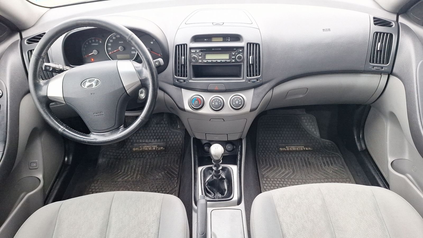 Hyundai Elantra 2011 - Imagen 6 de 14